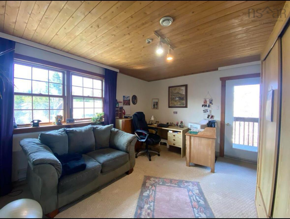 $649,000.00: 165 Diana Mountain Rd., The Points West Bay