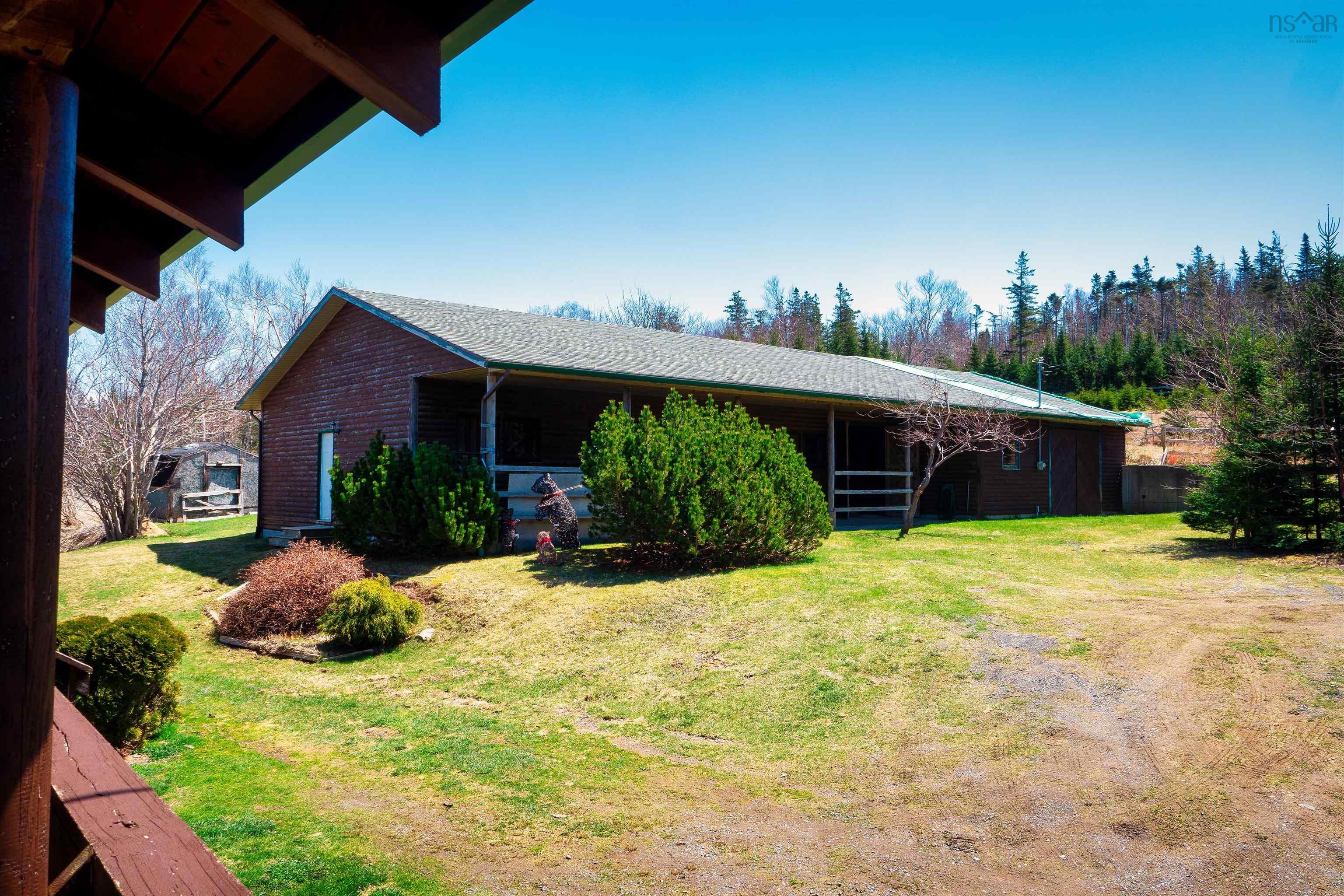 $649,000.00: 165 Diana Mountain Rd., The Points West Bay