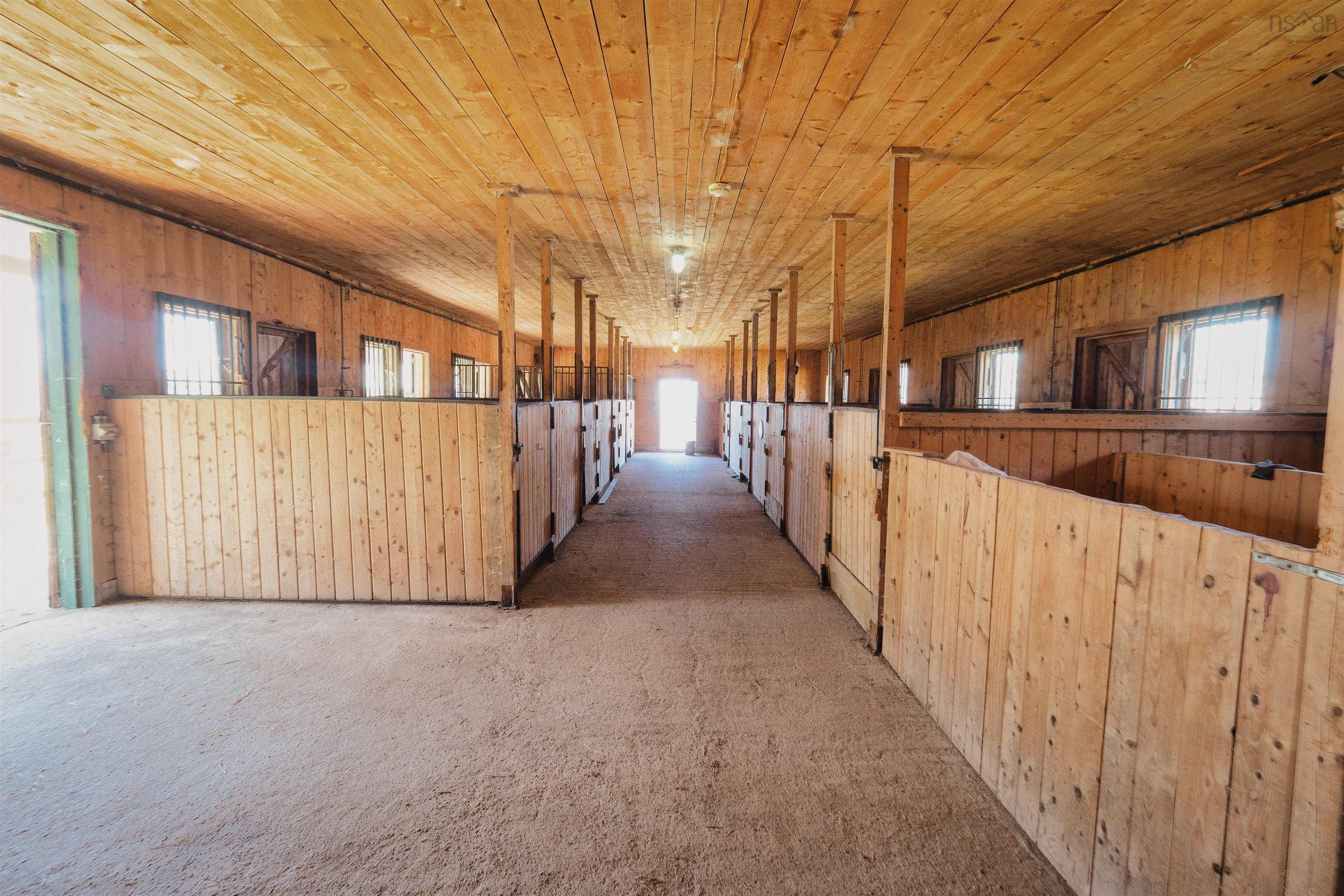 $649,000.00: 165 Diana Mountain Rd., The Points West Bay