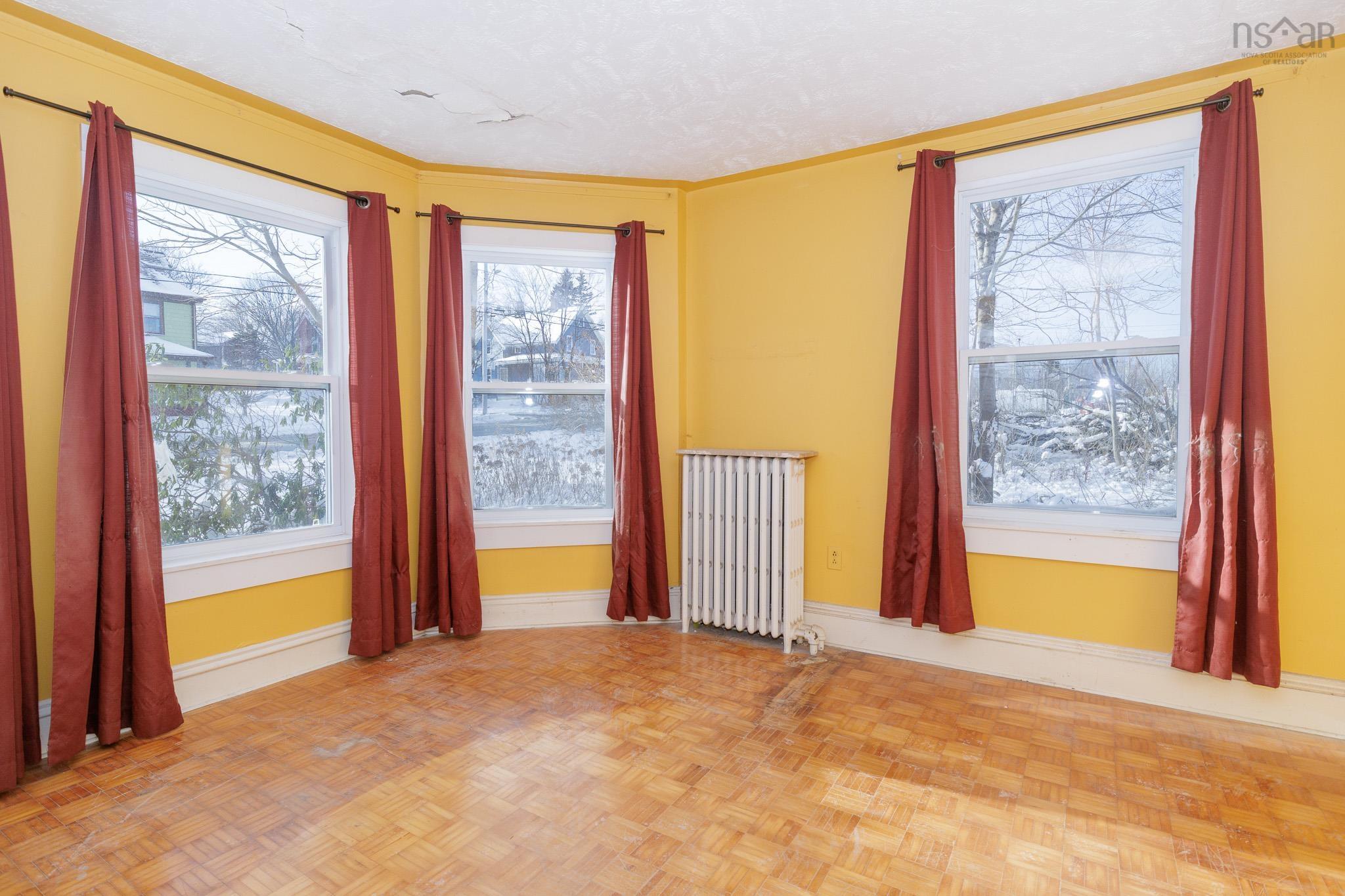 $149,900.00: 564 Main Street, Sydney Mines