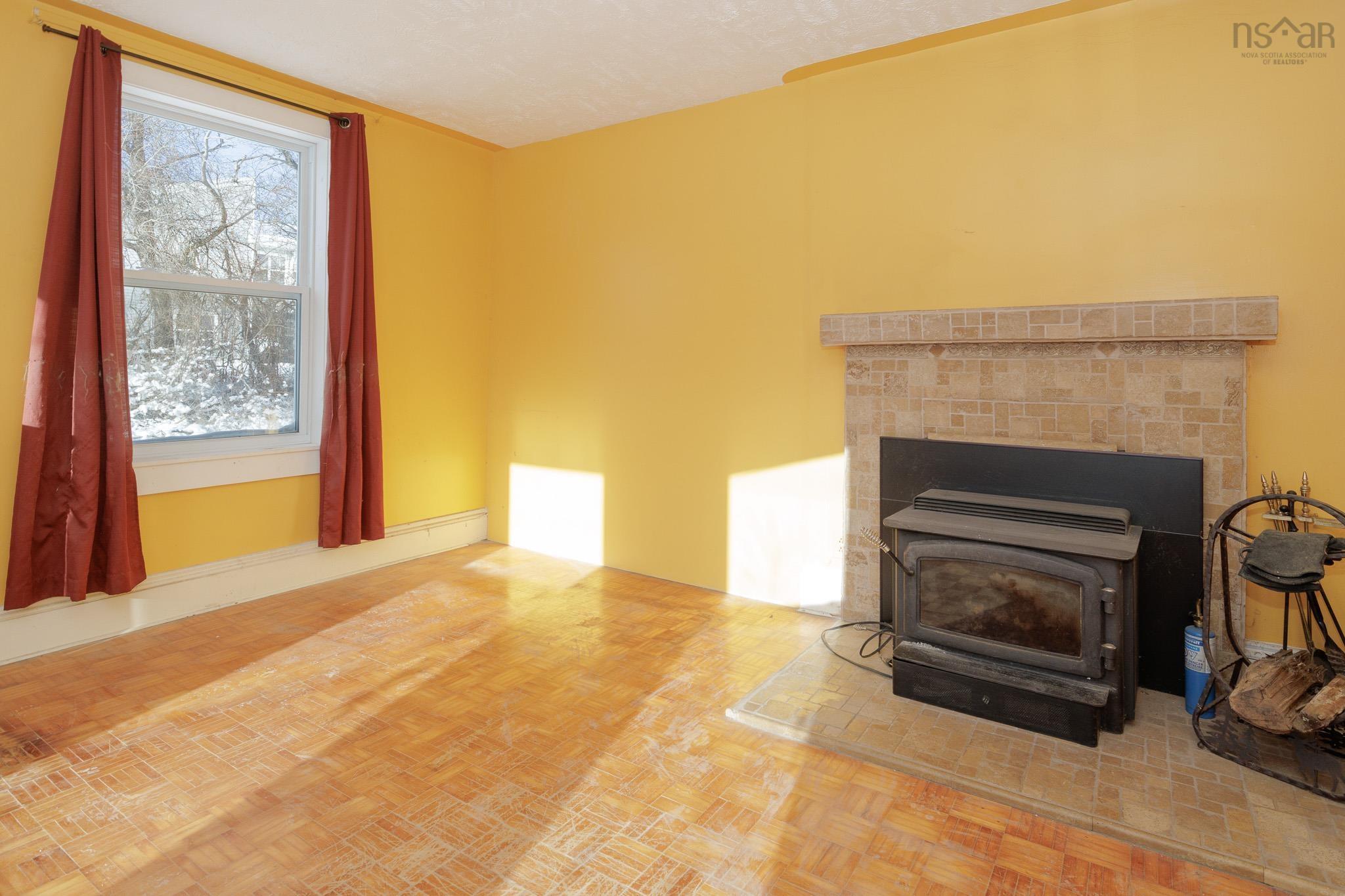 $149,900.00: 564 Main Street, Sydney Mines