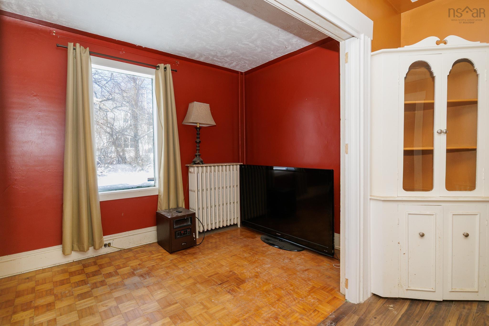 $149,900.00: 564 Main Street, Sydney Mines