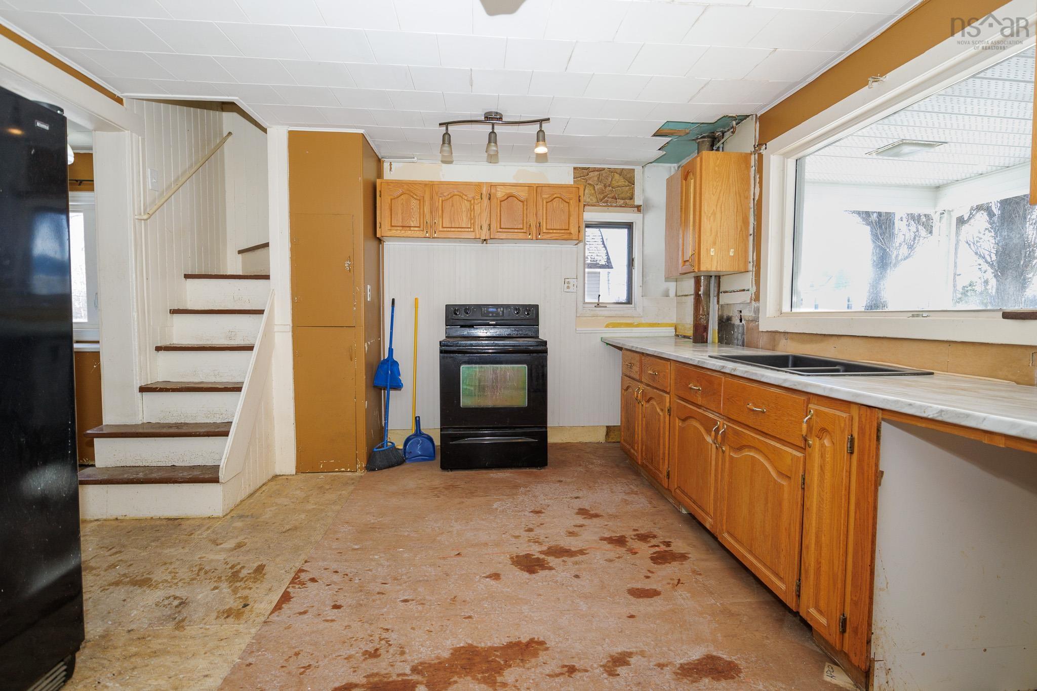 $149,900.00: 564 Main Street, Sydney Mines