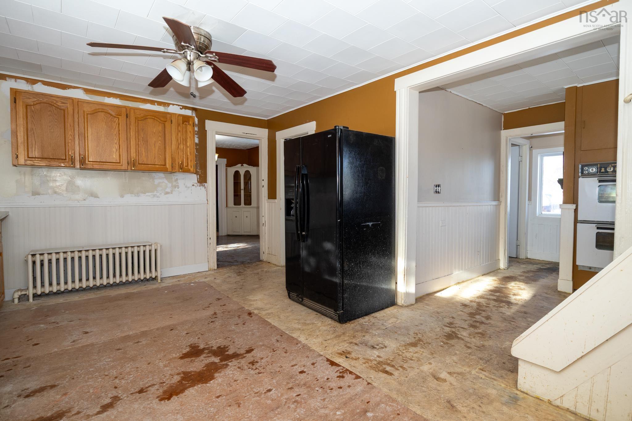 $149,900.00: 564 Main Street, Sydney Mines