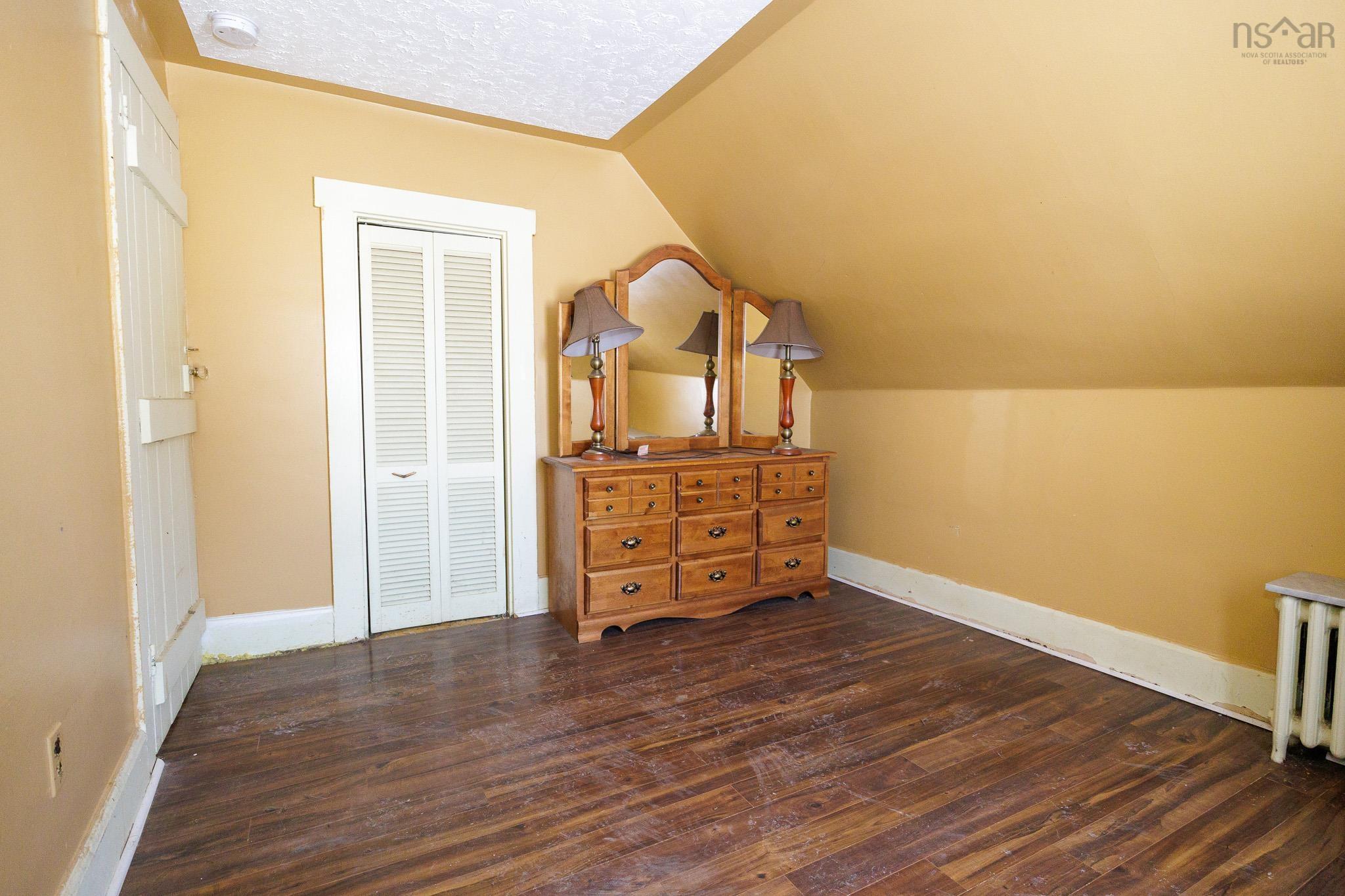 $149,900.00: 564 Main Street, Sydney Mines