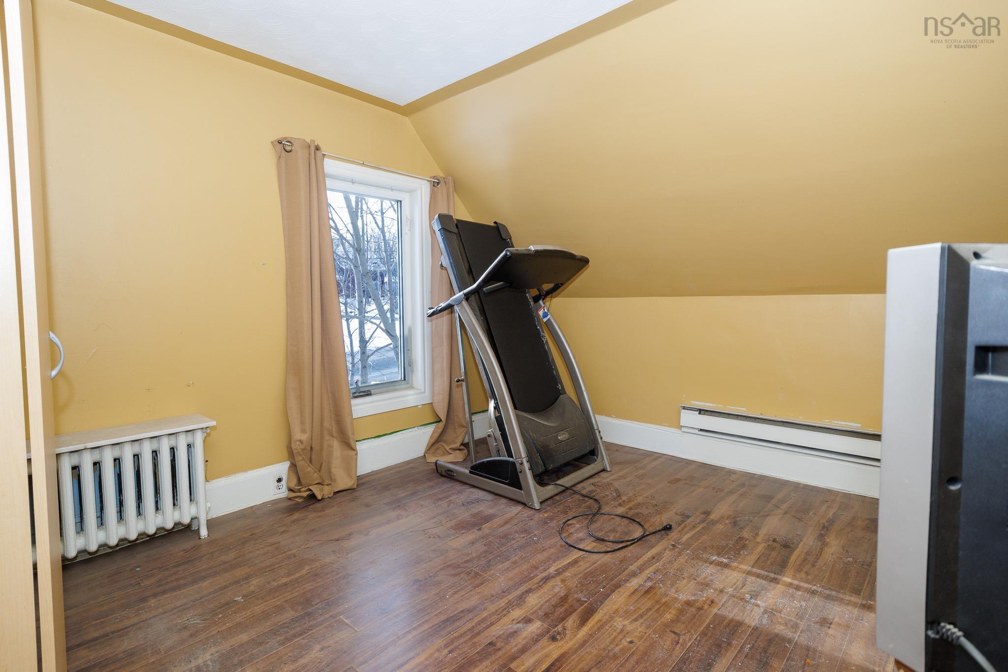 $149,900.00: 564 Main Street, Sydney Mines