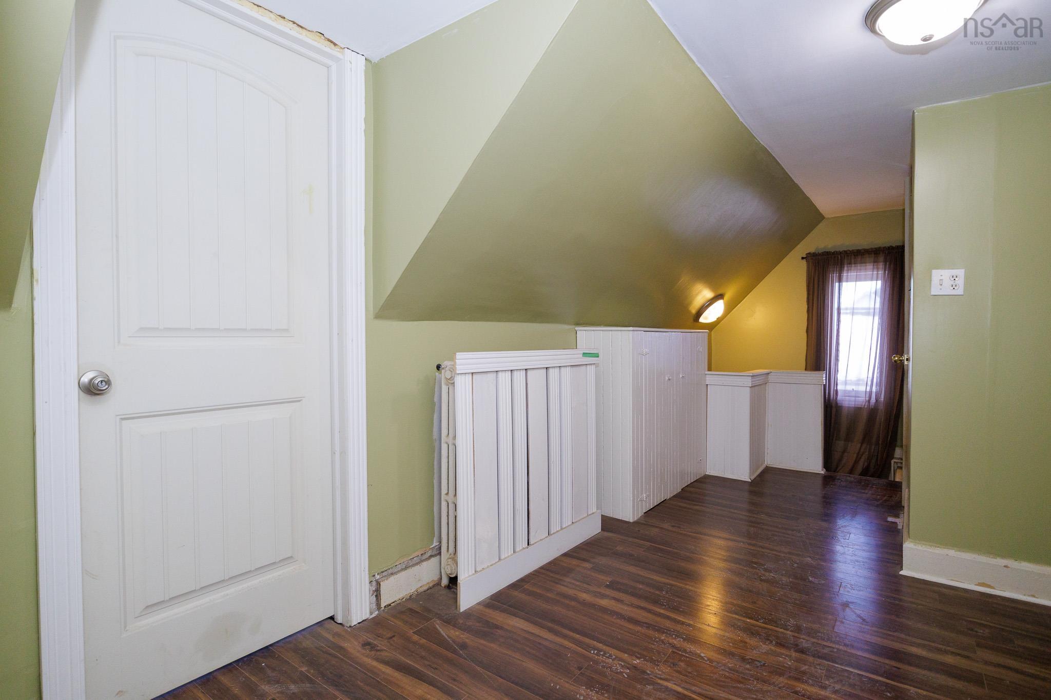 $149,900.00: 564 Main Street, Sydney Mines