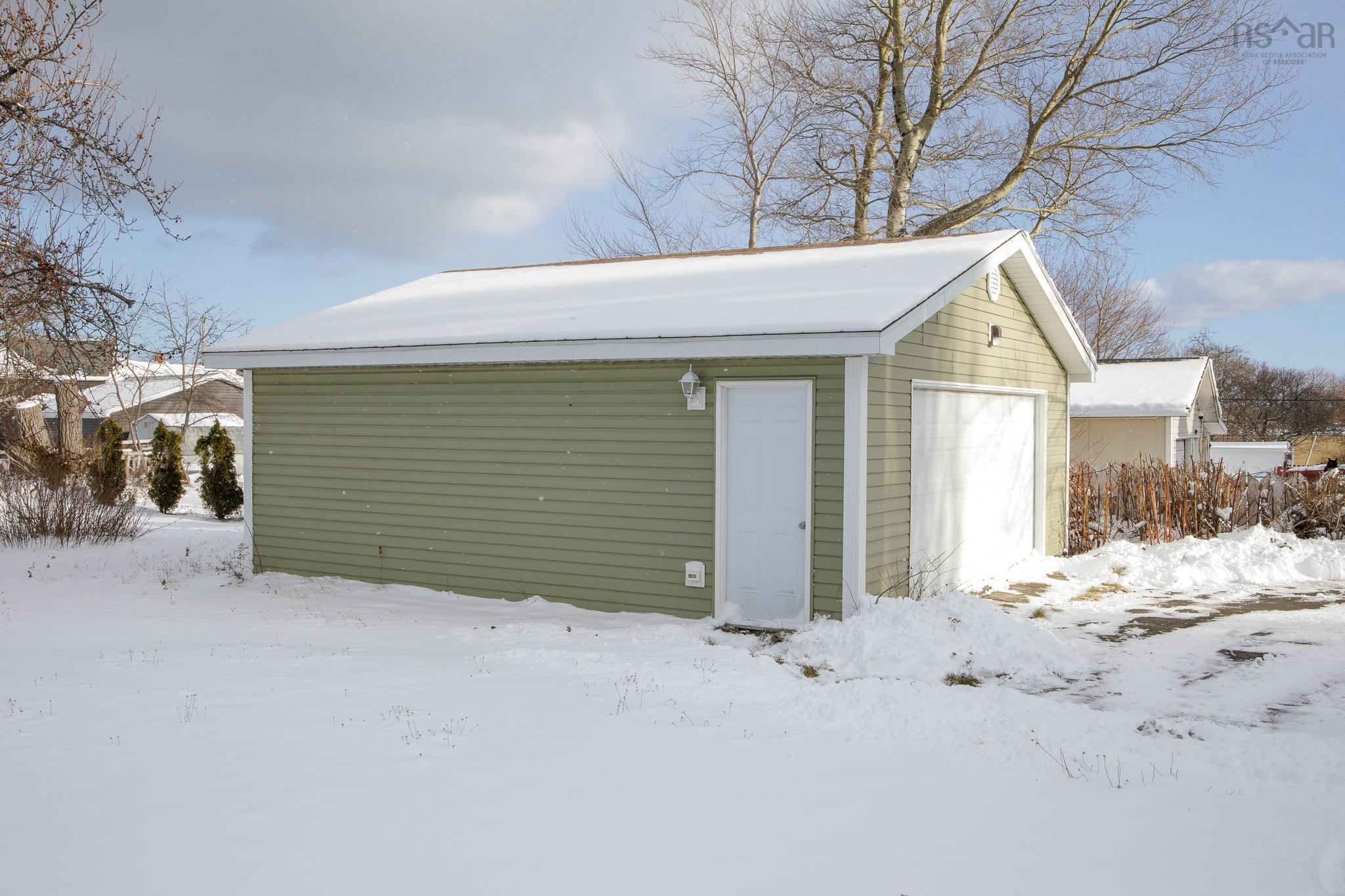 $149,900.00: 564 Main Street, Sydney Mines