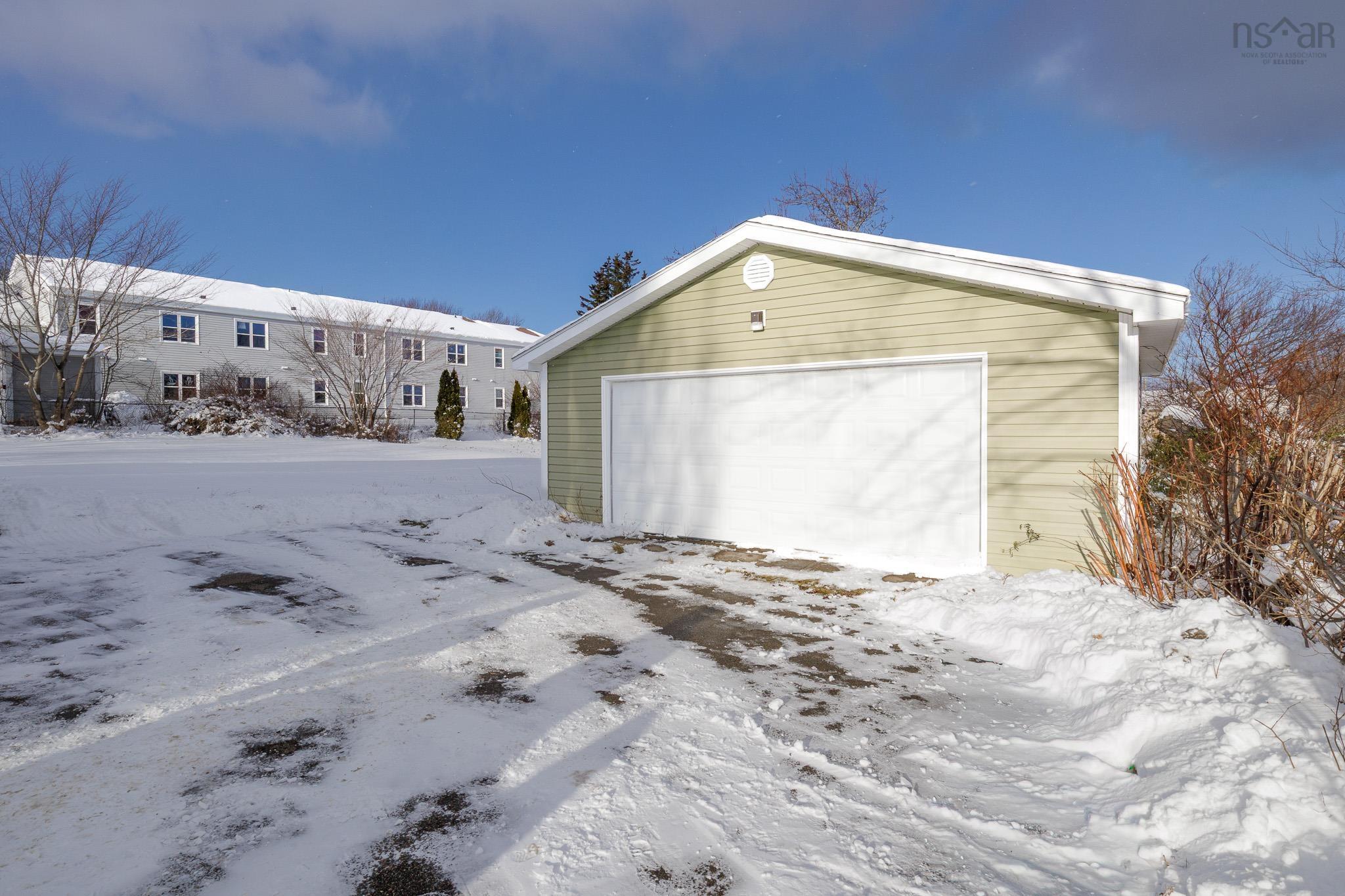 $149,900.00: 564 Main Street, Sydney Mines