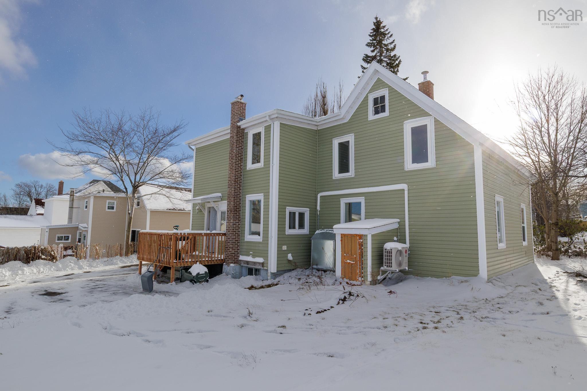 $149,900.00: 564 Main Street, Sydney Mines