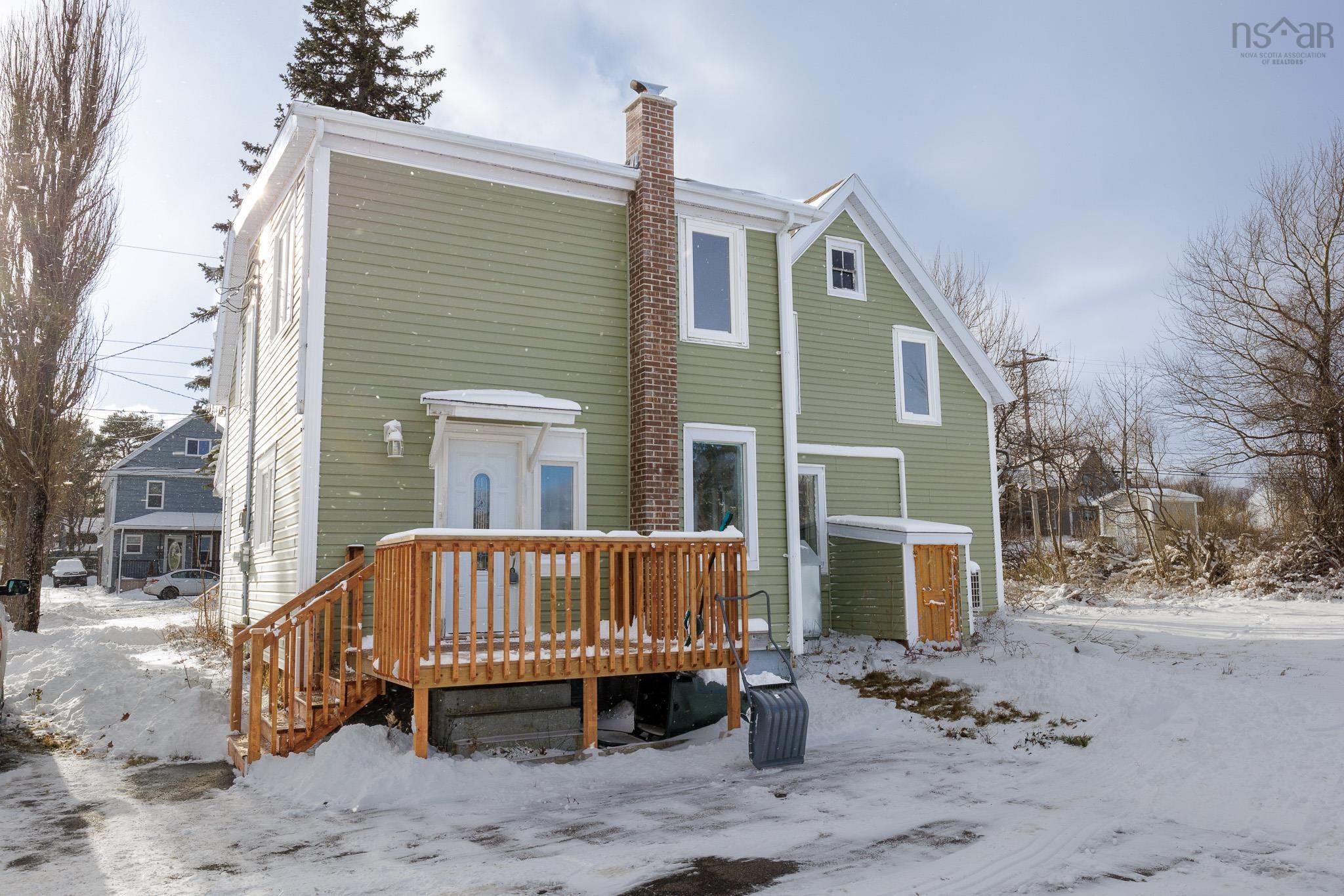 $149,900.00: 564 Main Street, Sydney Mines