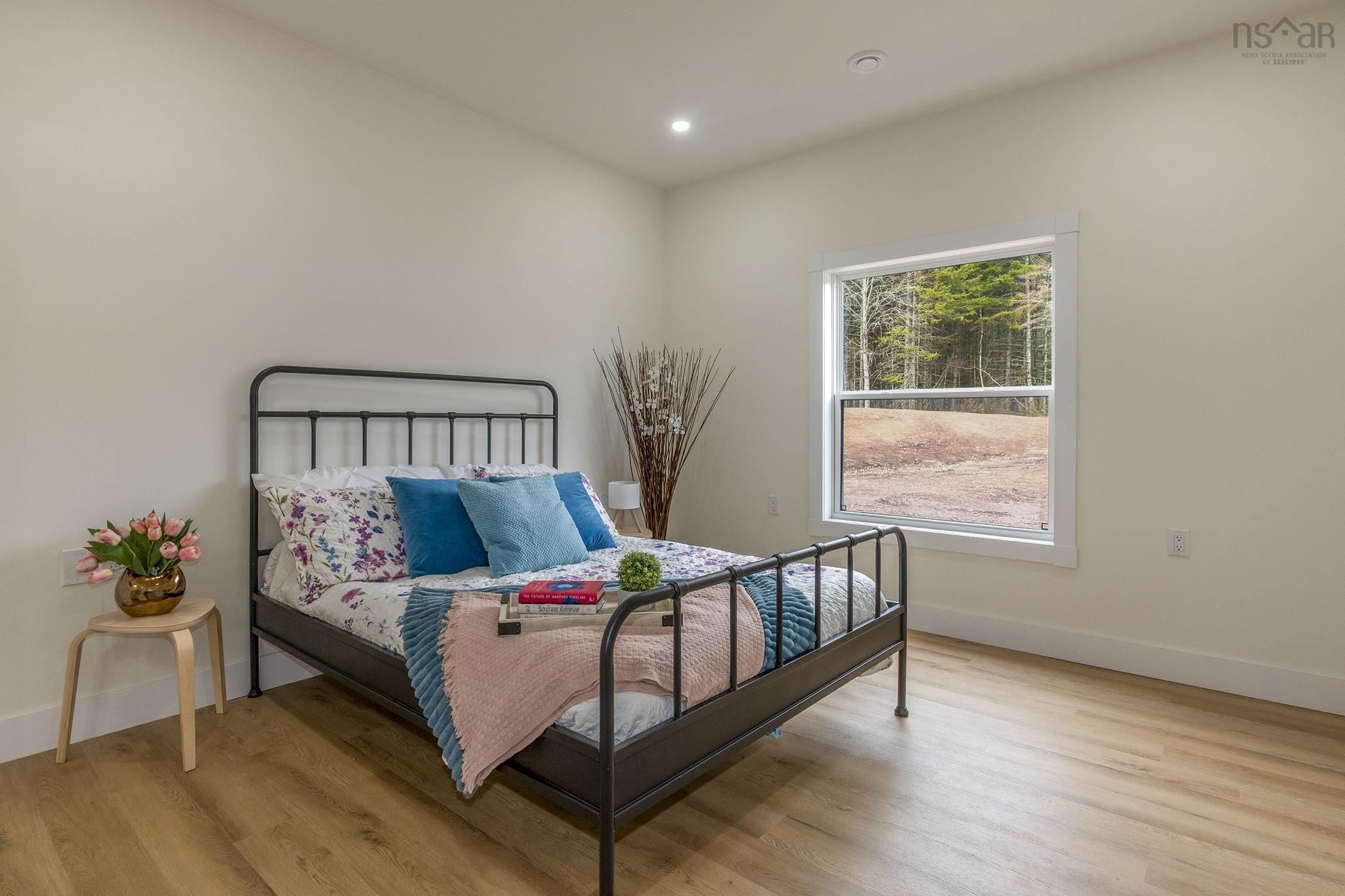 $699,900.00: 1914/1916 Irwin Lake Road, Hilden