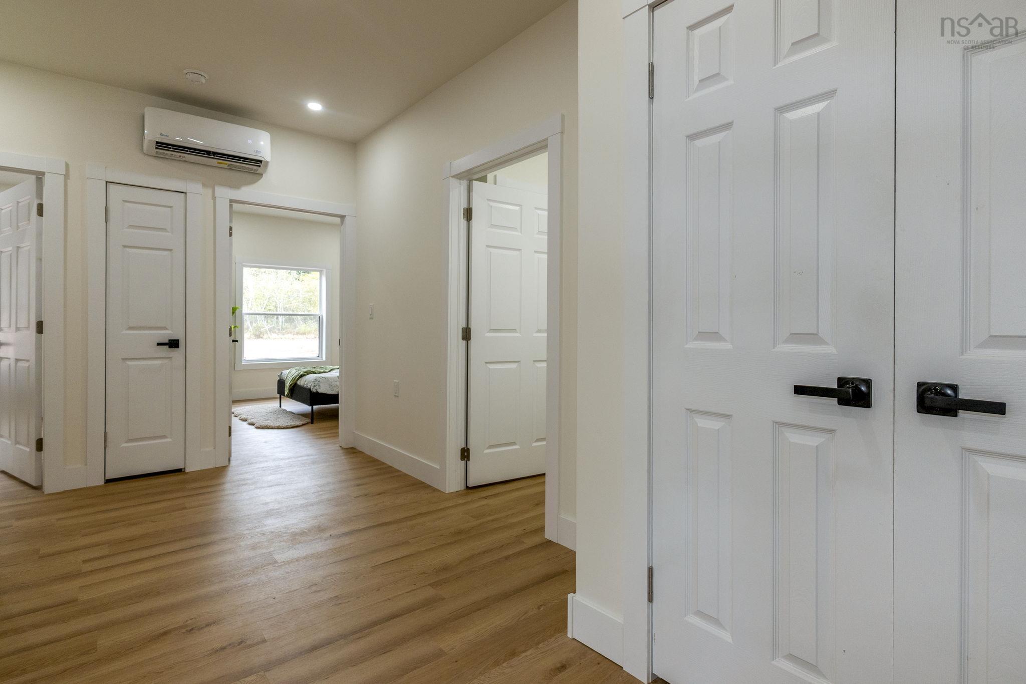 $699,900.00: 1914/1916 Irwin Lake Road, Hilden