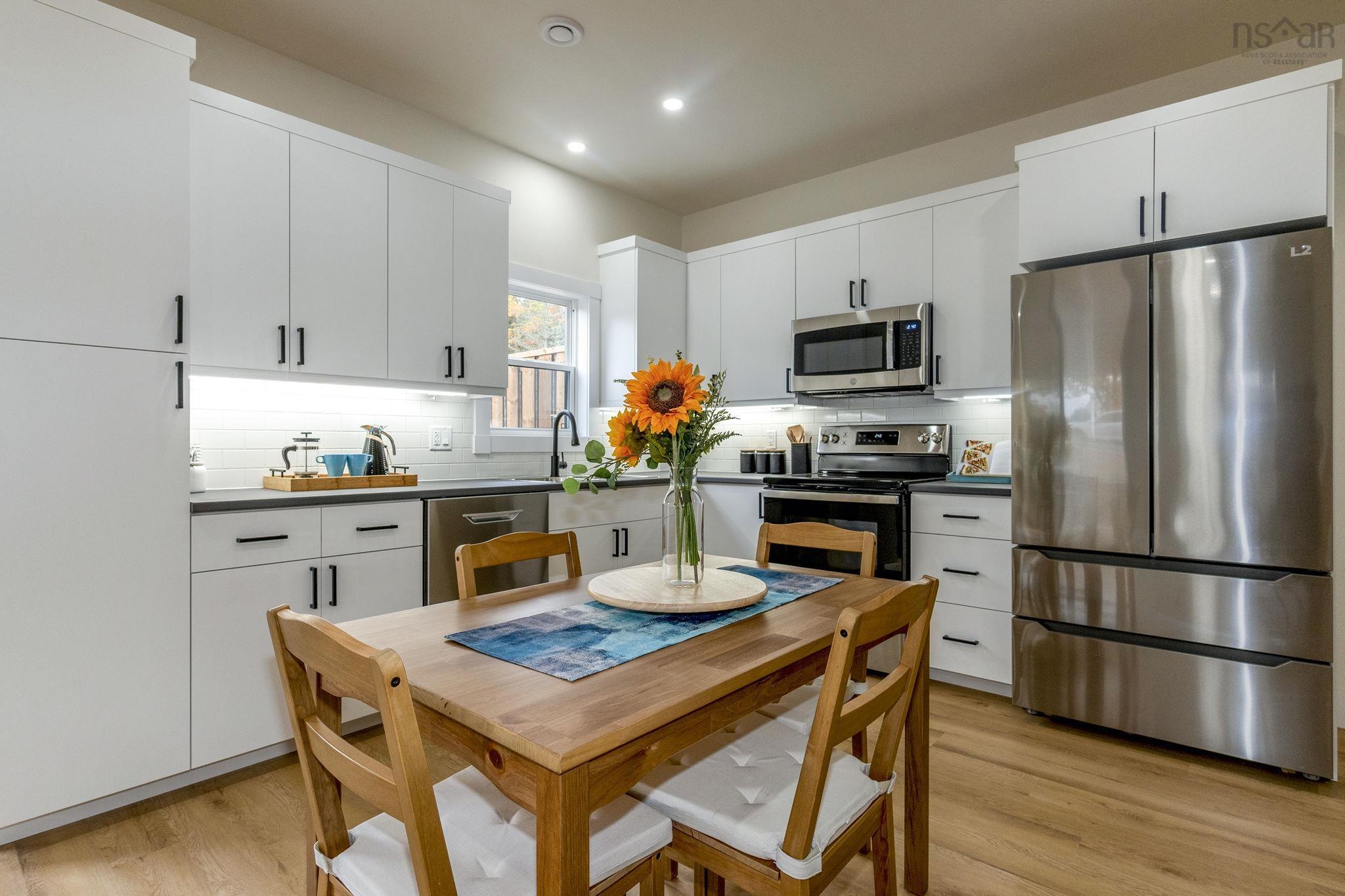 $699,900.00: 1914/1916 Irwin Lake Road, Hilden