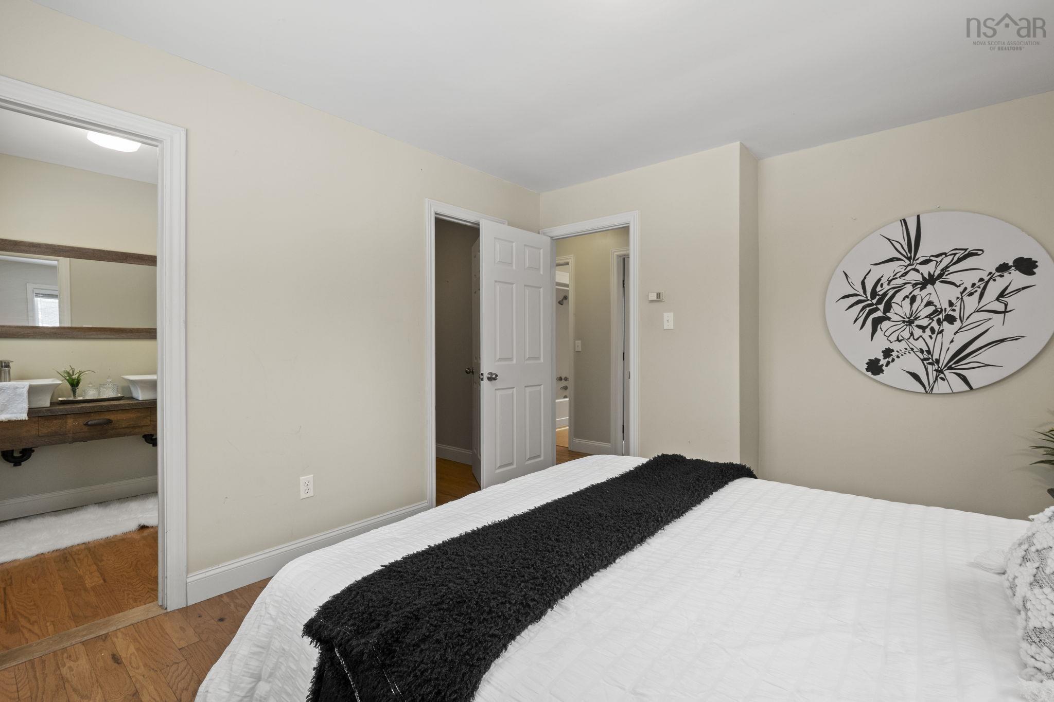 $459,900.00: 1293 Highway 358, Port Williams