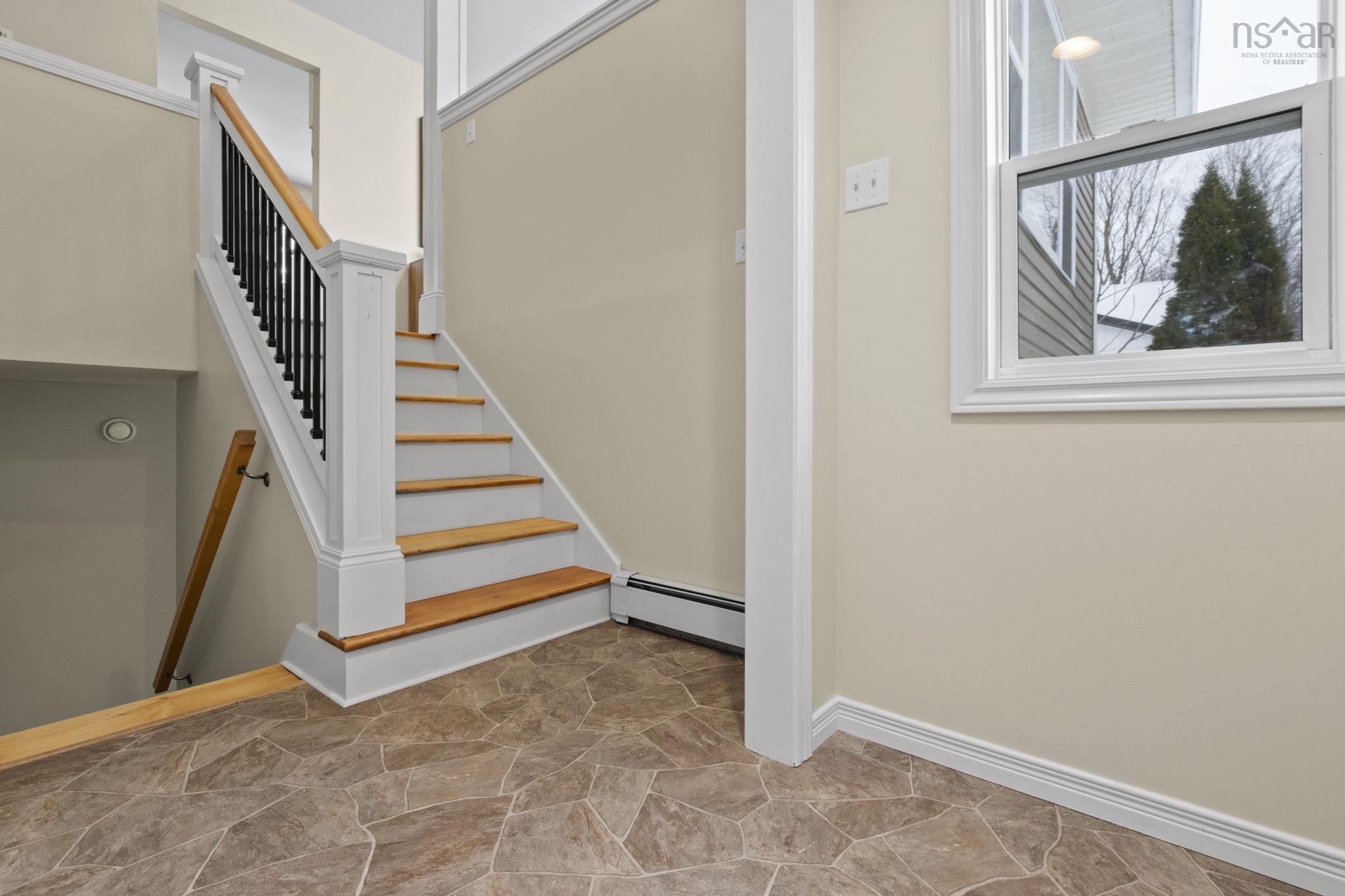 $459,900.00: 1293 Highway 358, Port Williams