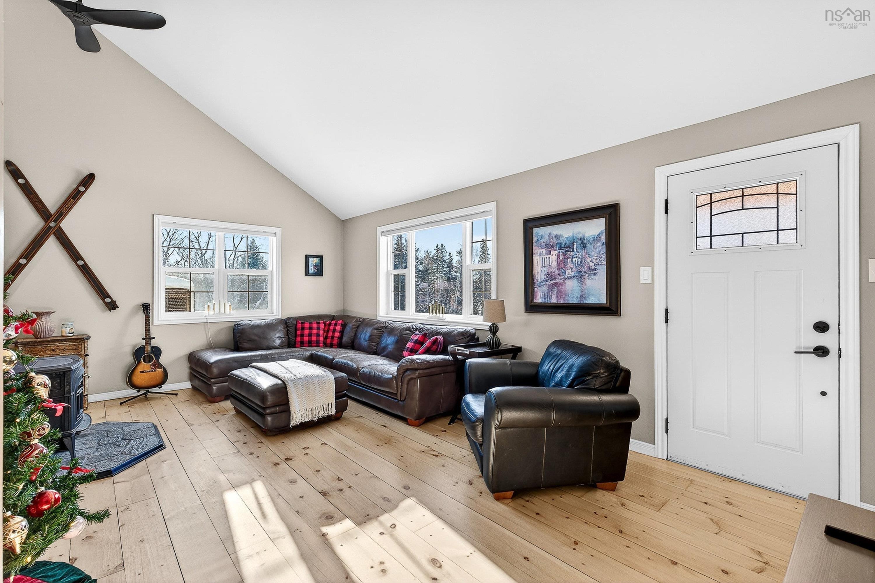 $599,900.00: 168 Highway 307, Wentworth