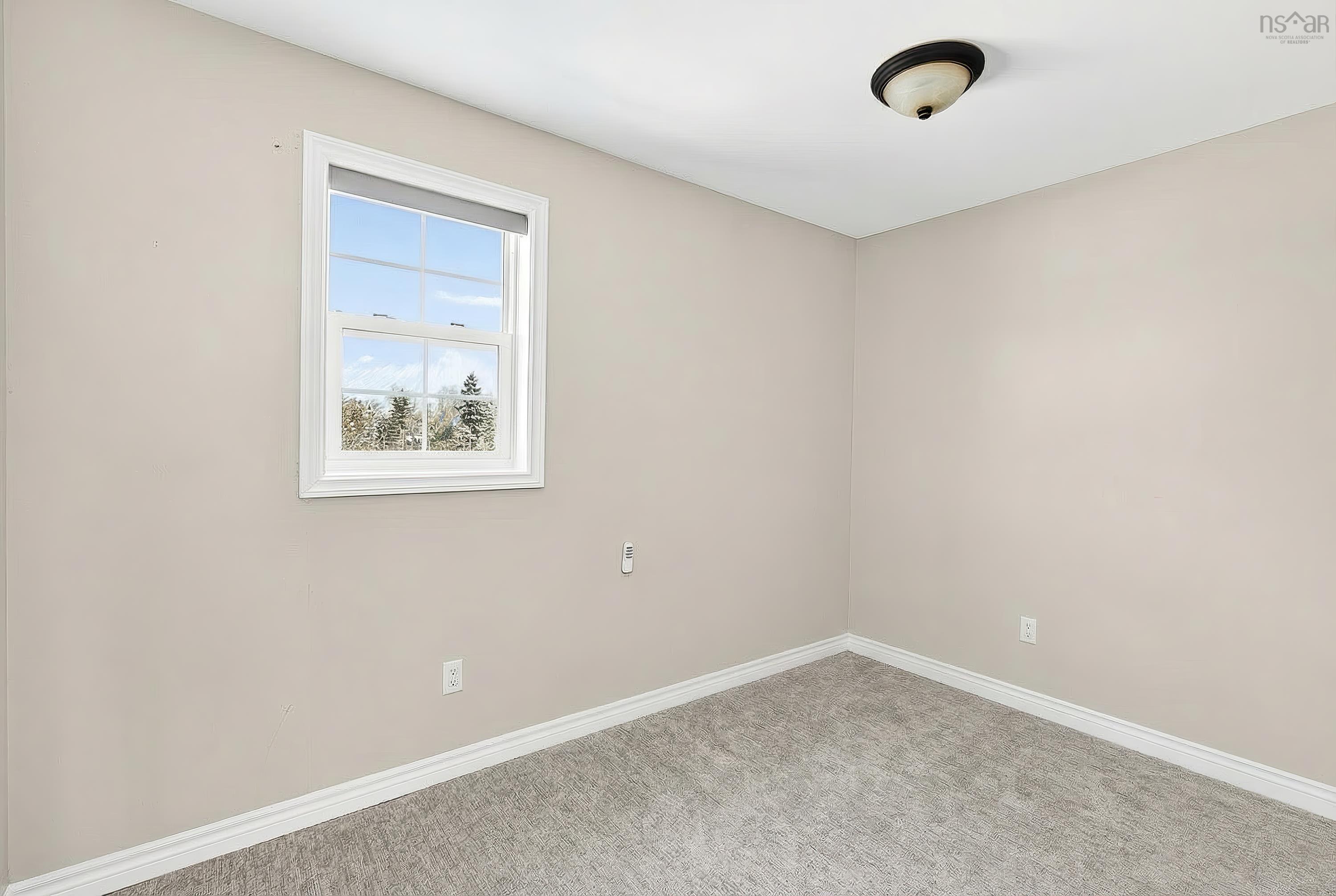 $599,900.00: 168 Highway 307, Wentworth