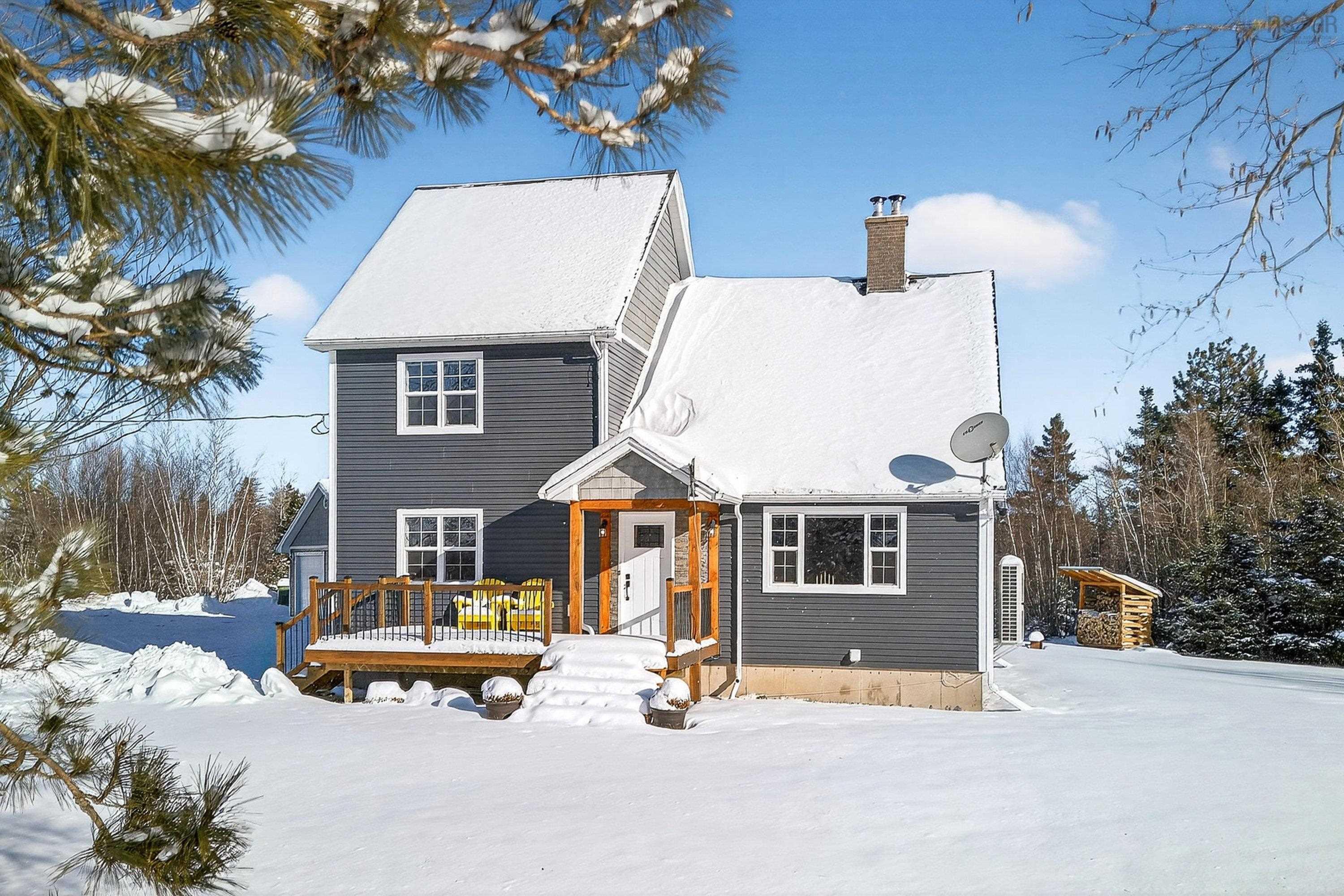 $599,900.00: 168 Highway 307, Wentworth