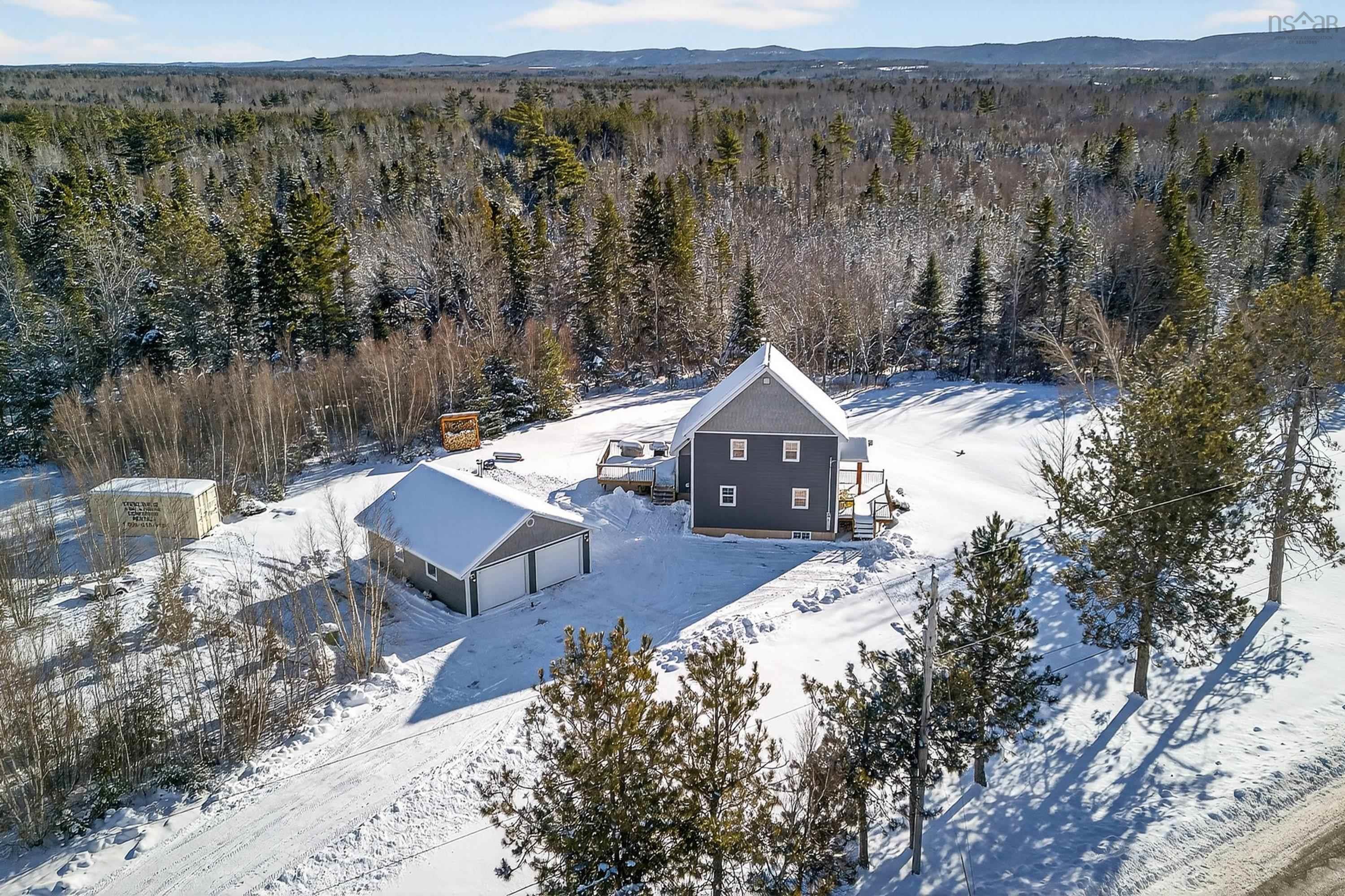 $599,900.00: 168 Highway 307, Wentworth