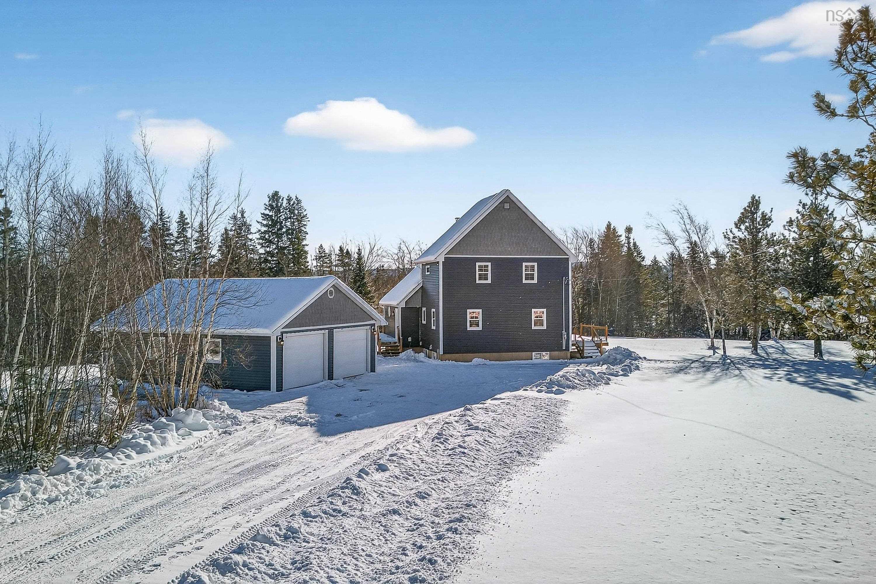 $599,900.00: 168 Highway 307, Wentworth