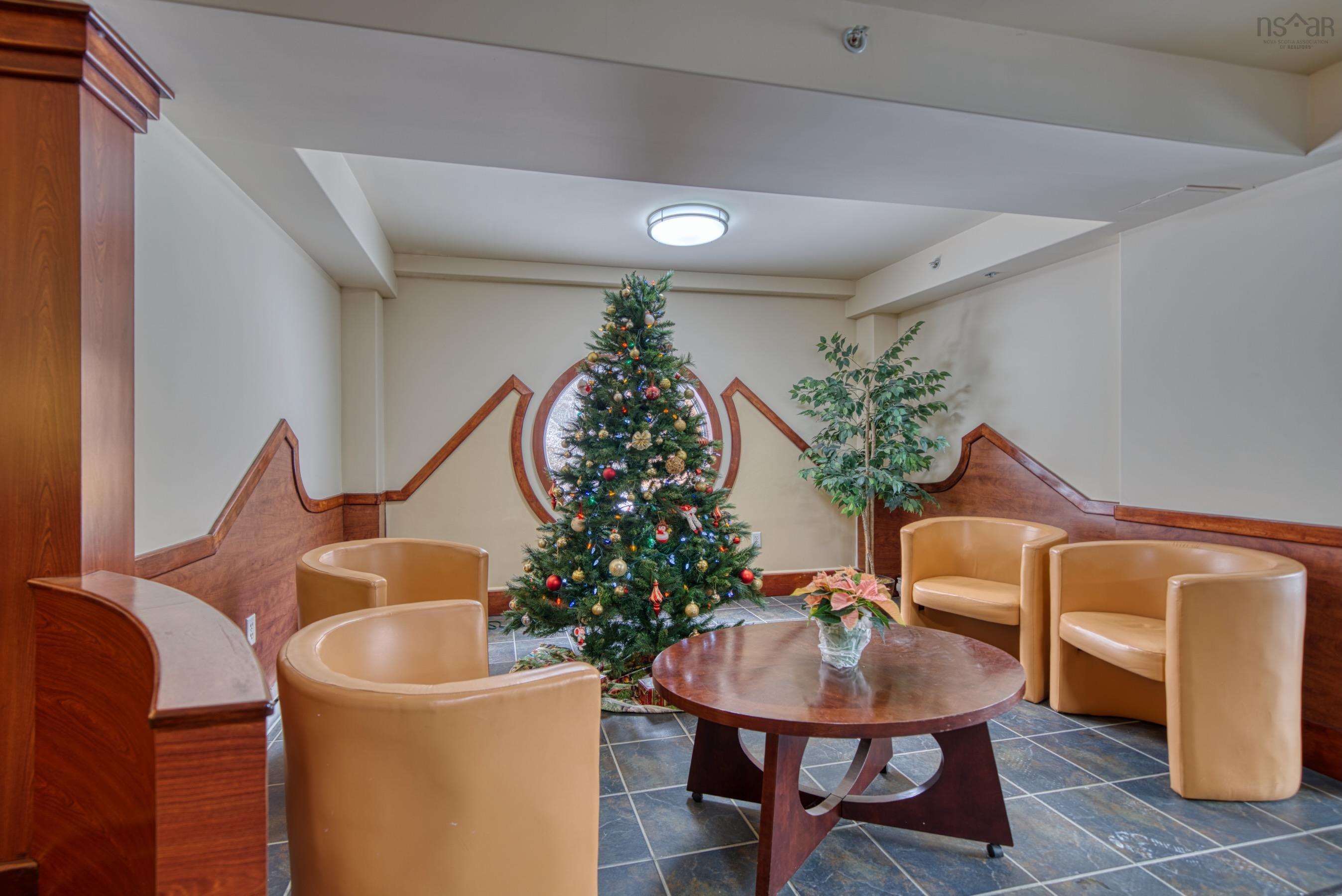 $469,000.00: 476 Main Street, Mahone Bay