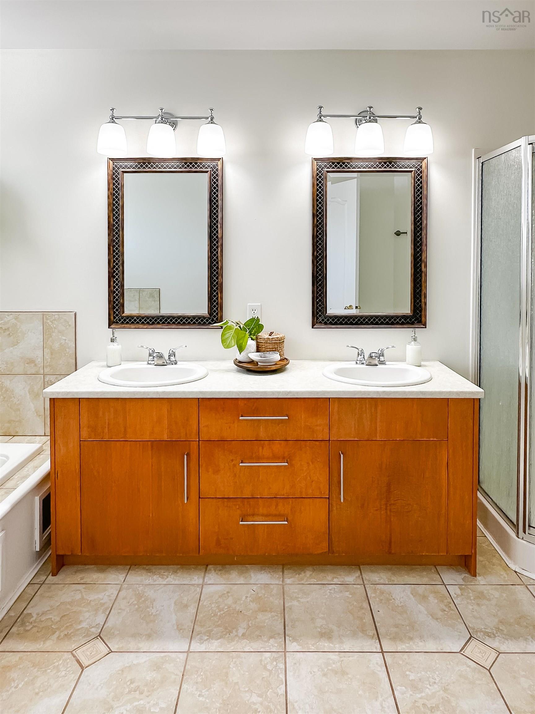 $650,000.00: 36 Acadia Drive, Kentville