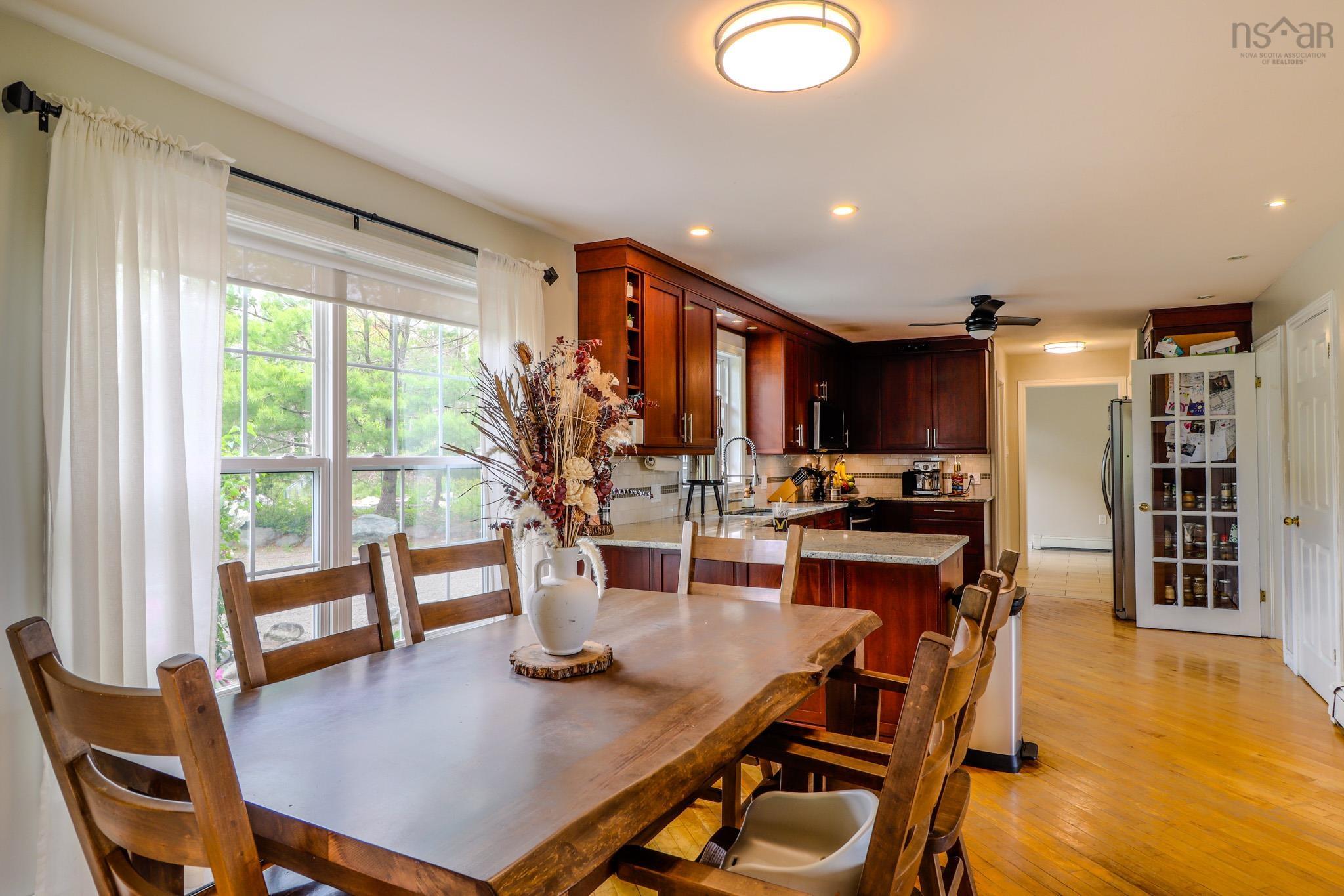 $589,000.00: 1470 Brickyard Road, Mira Gut