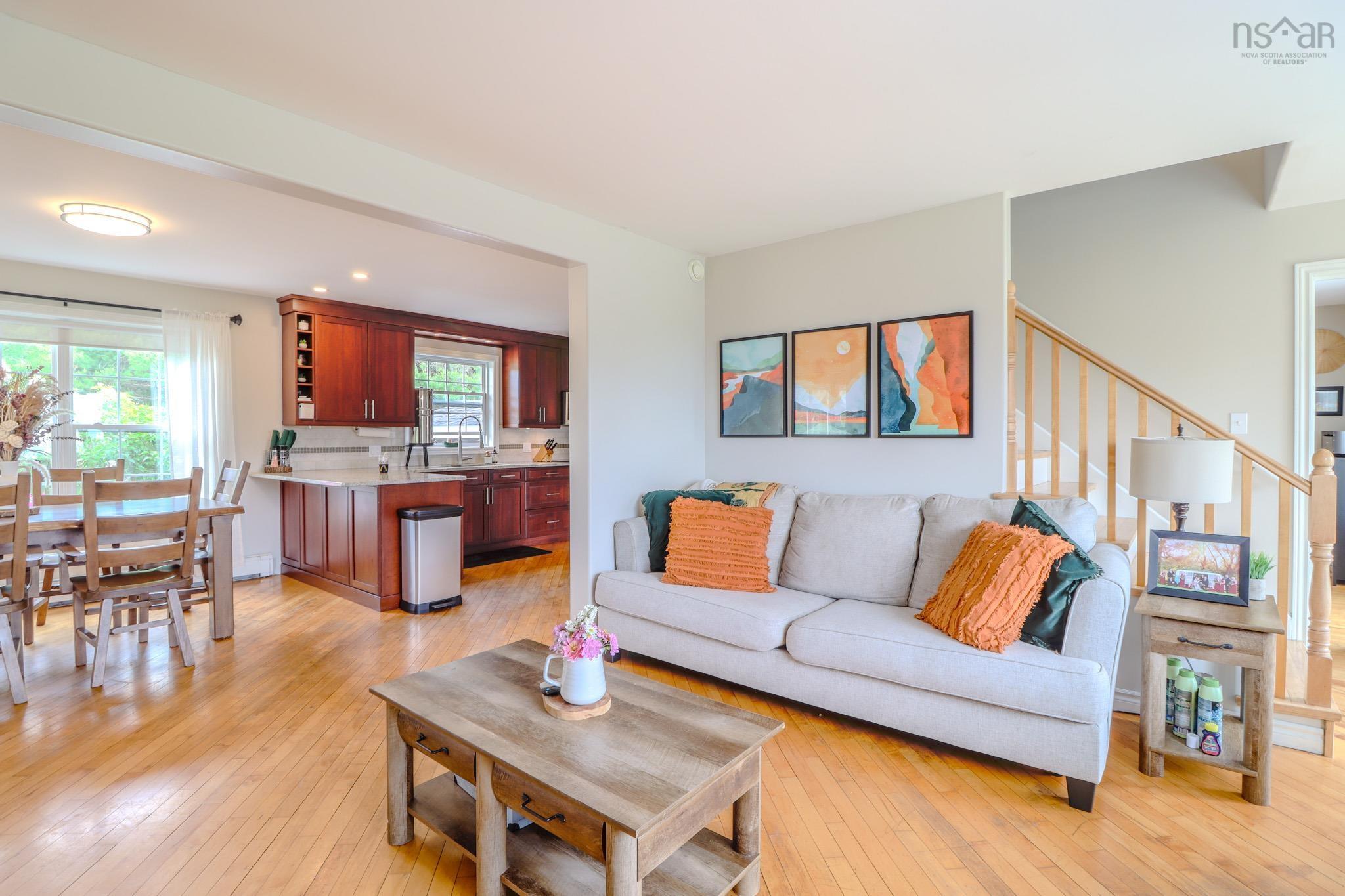 $589,000.00: 1470 Brickyard Road, Mira Gut