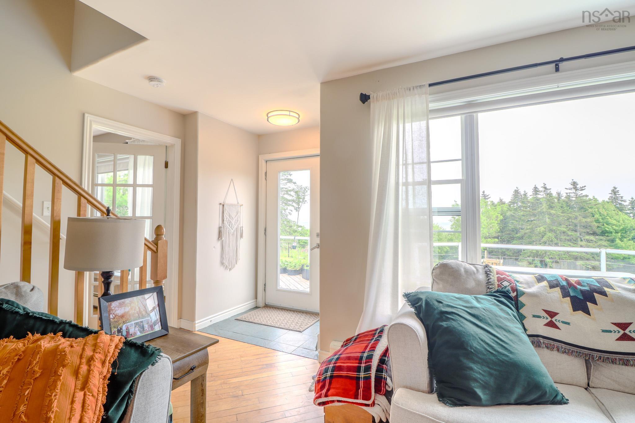 $589,000.00: 1470 Brickyard Road, Mira Gut