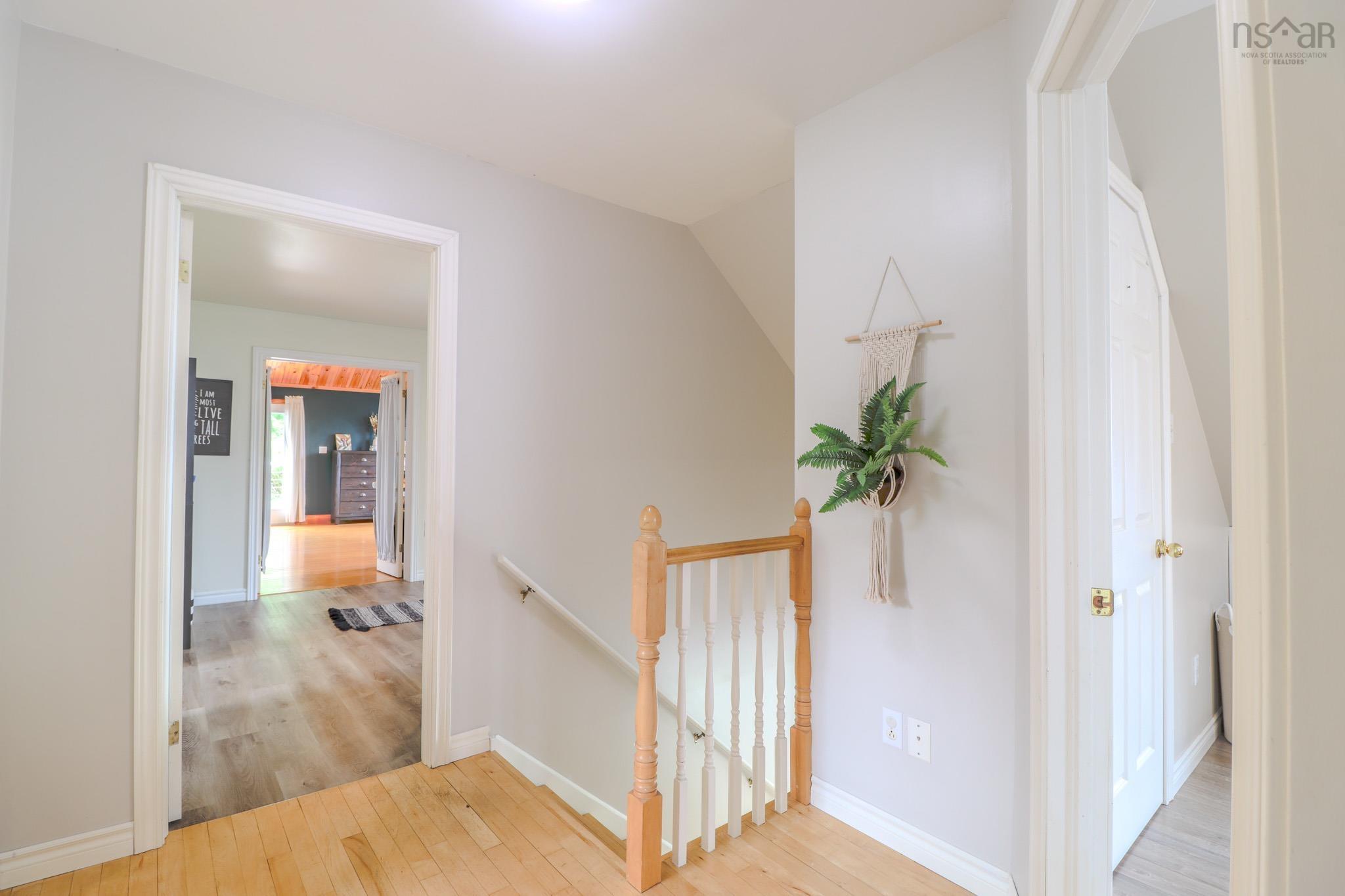 $589,000.00: 1470 Brickyard Road, Mira Gut