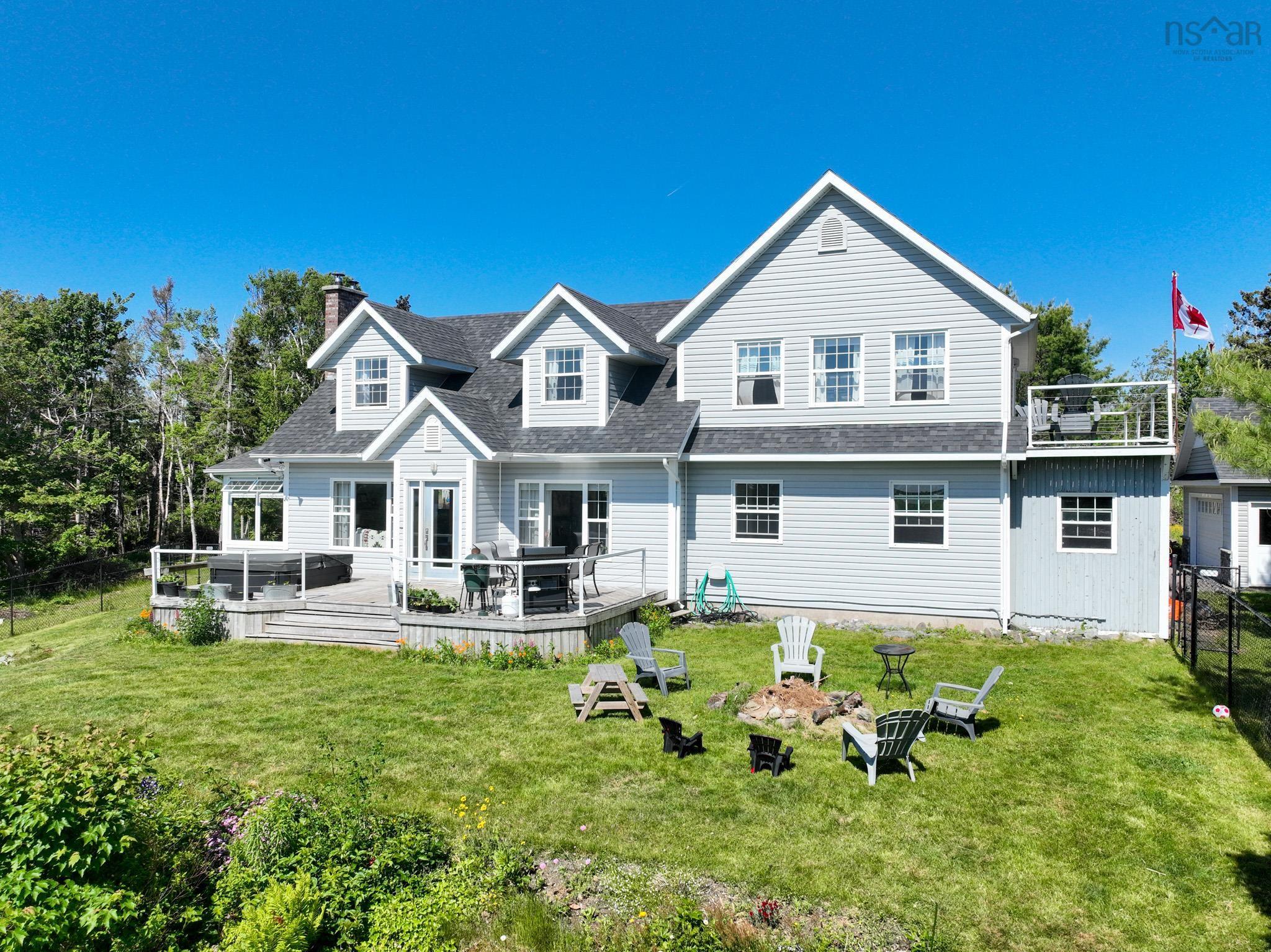 $589,000.00: 1470 Brickyard Road, Mira Gut