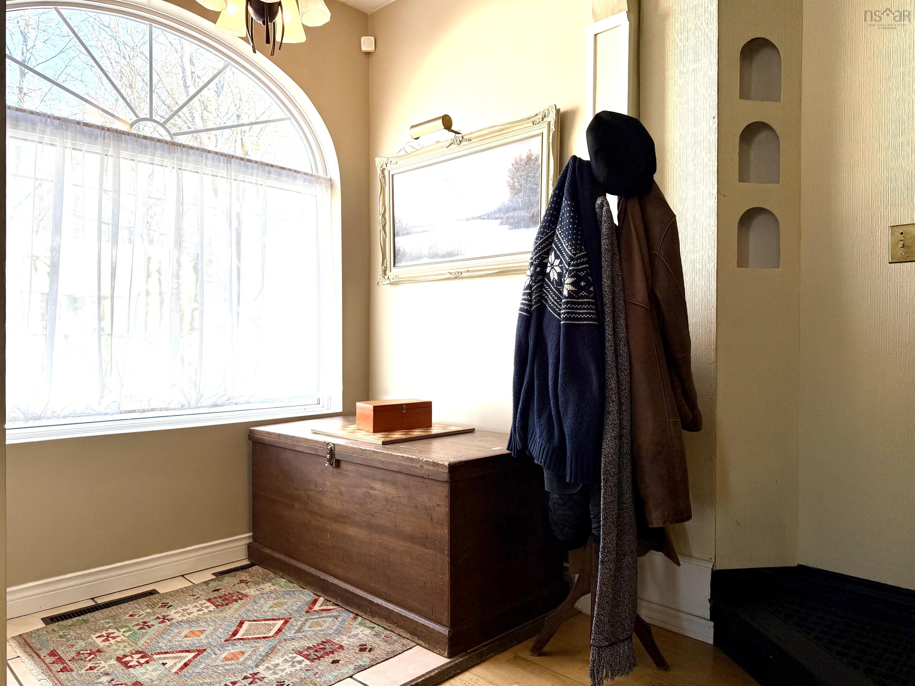 $294,900.00: 50 Victoria Street W, Amherst