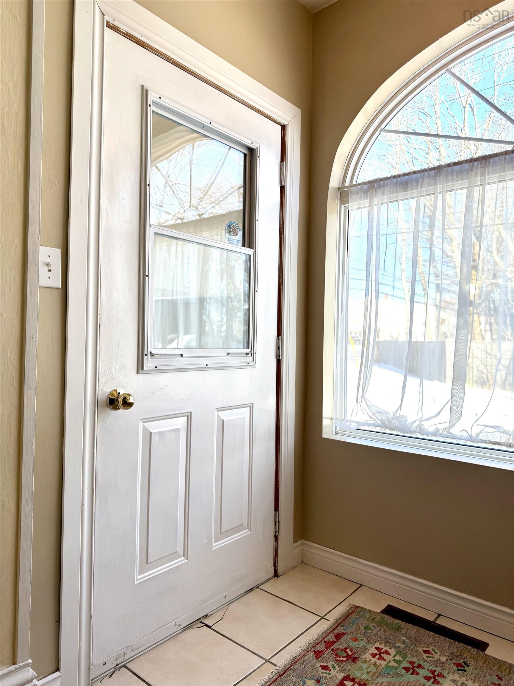 $294,900.00: 50 Victoria Street W, Amherst