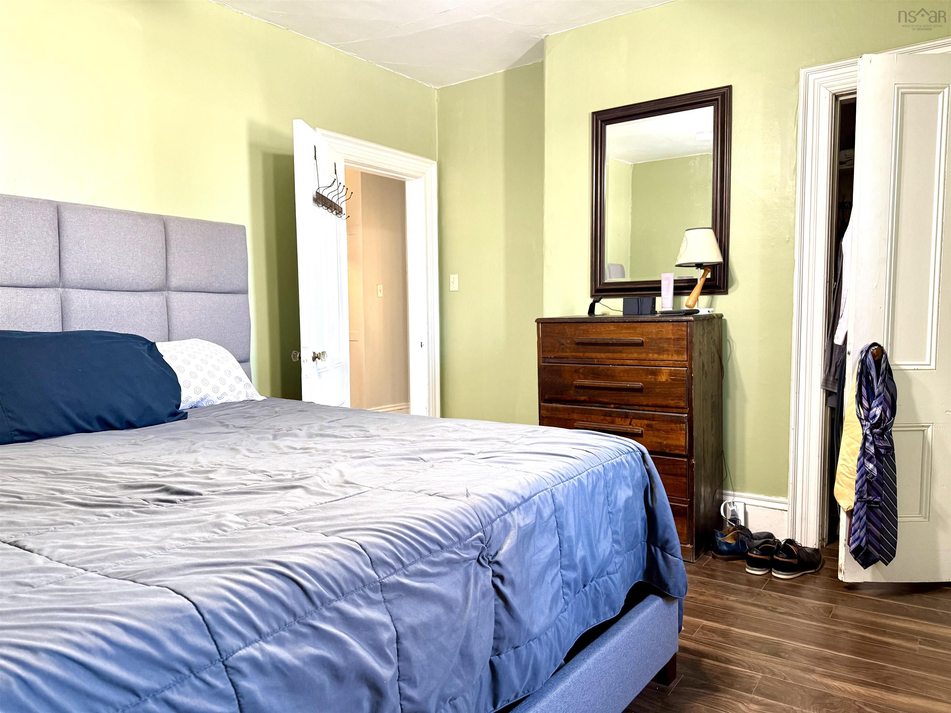 $294,900.00: 50 Victoria Street W, Amherst