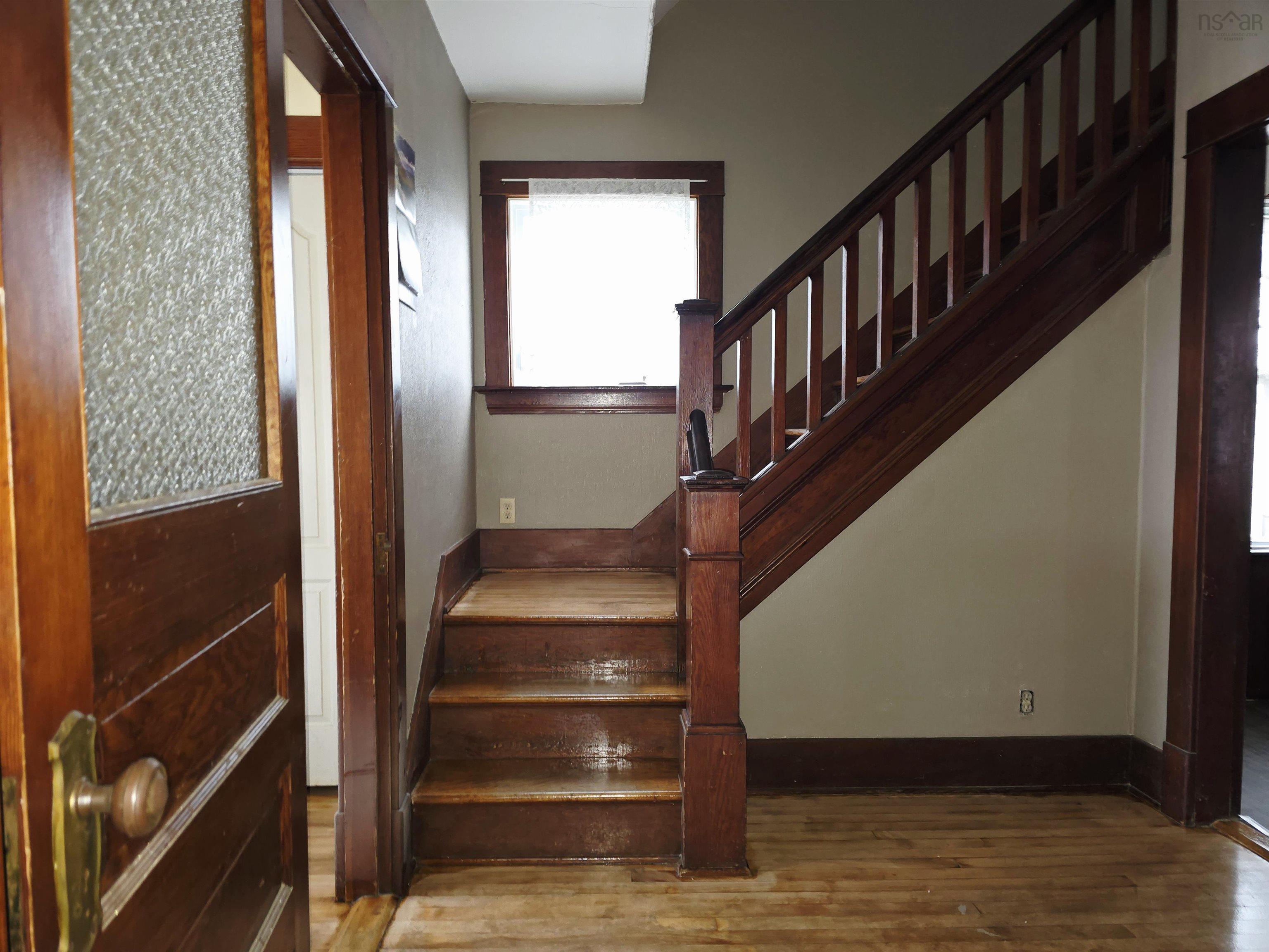 $233,000.00: 24 Claremont Avenue, Stellarton