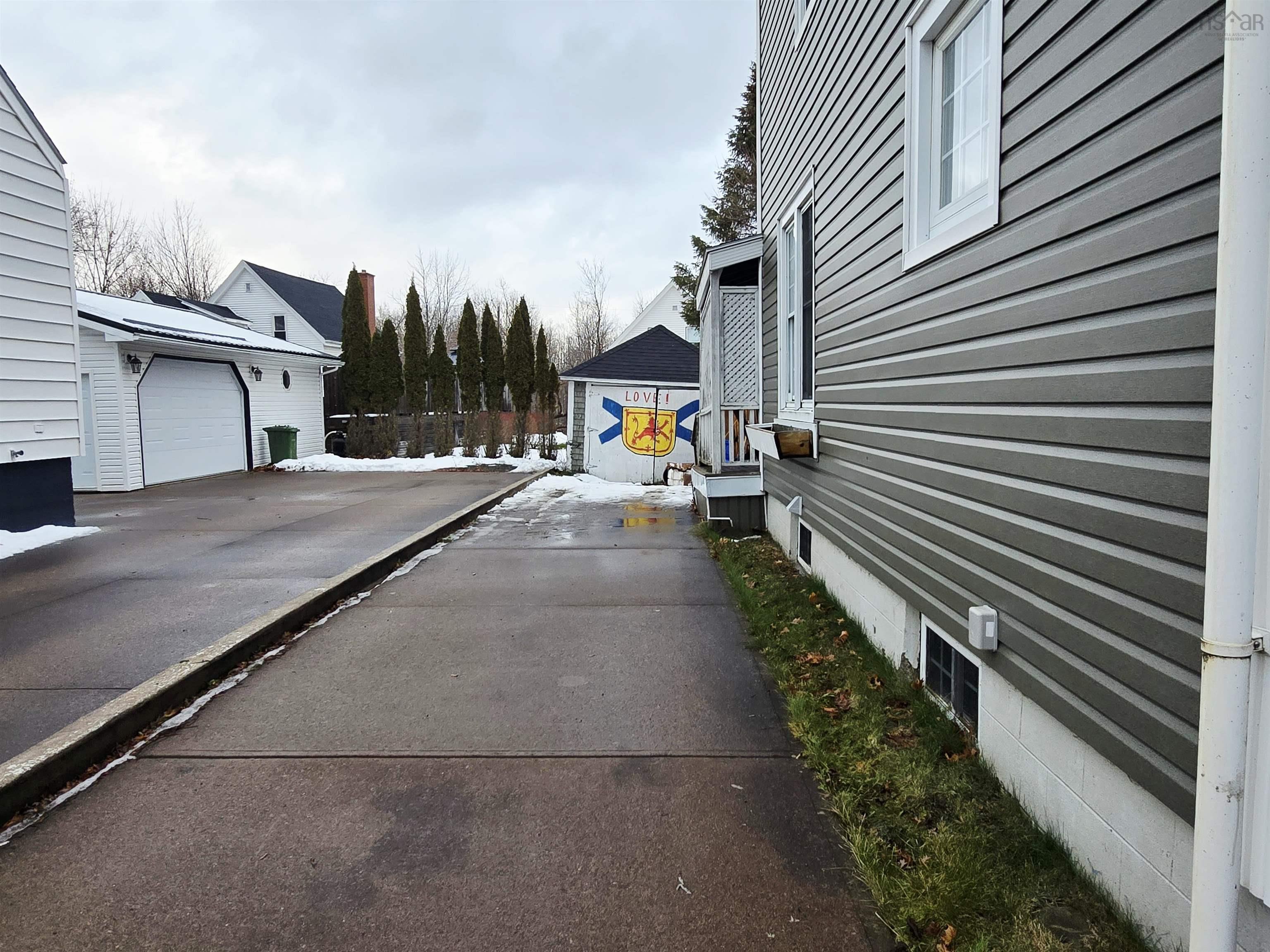 $233,000.00: 24 Claremont Avenue, Stellarton