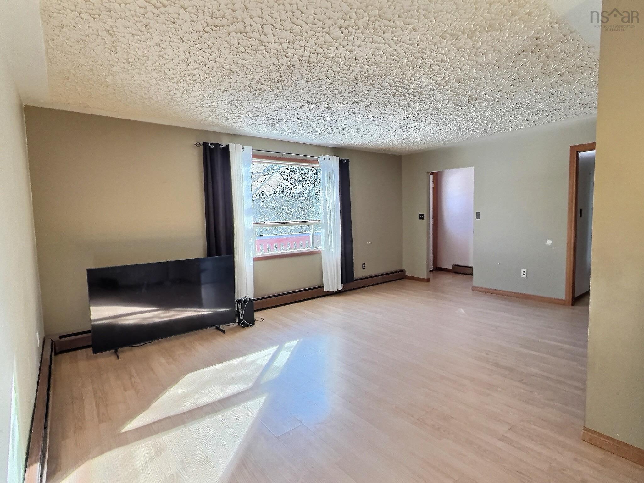 $325,000.00: 11558 NS-224, Middle Musquodoboit