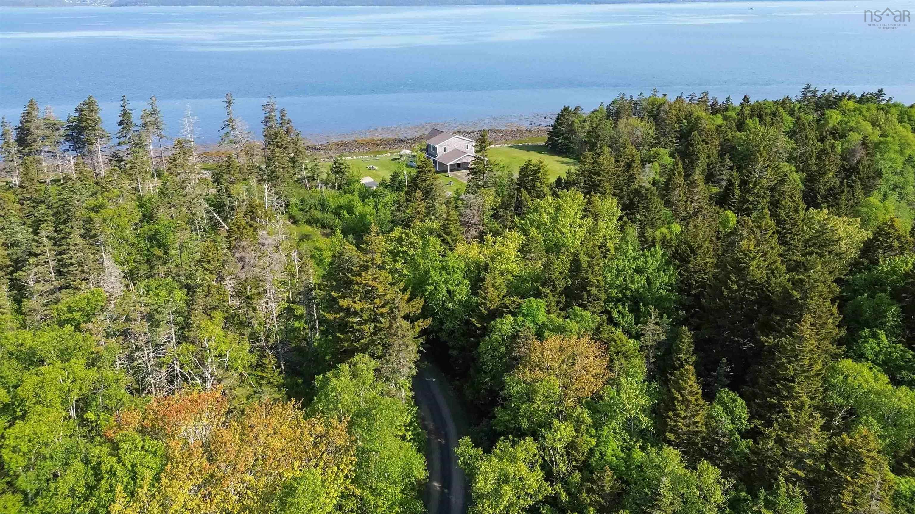 $579,900.00: 463 Fort Point Road, Weymouth North