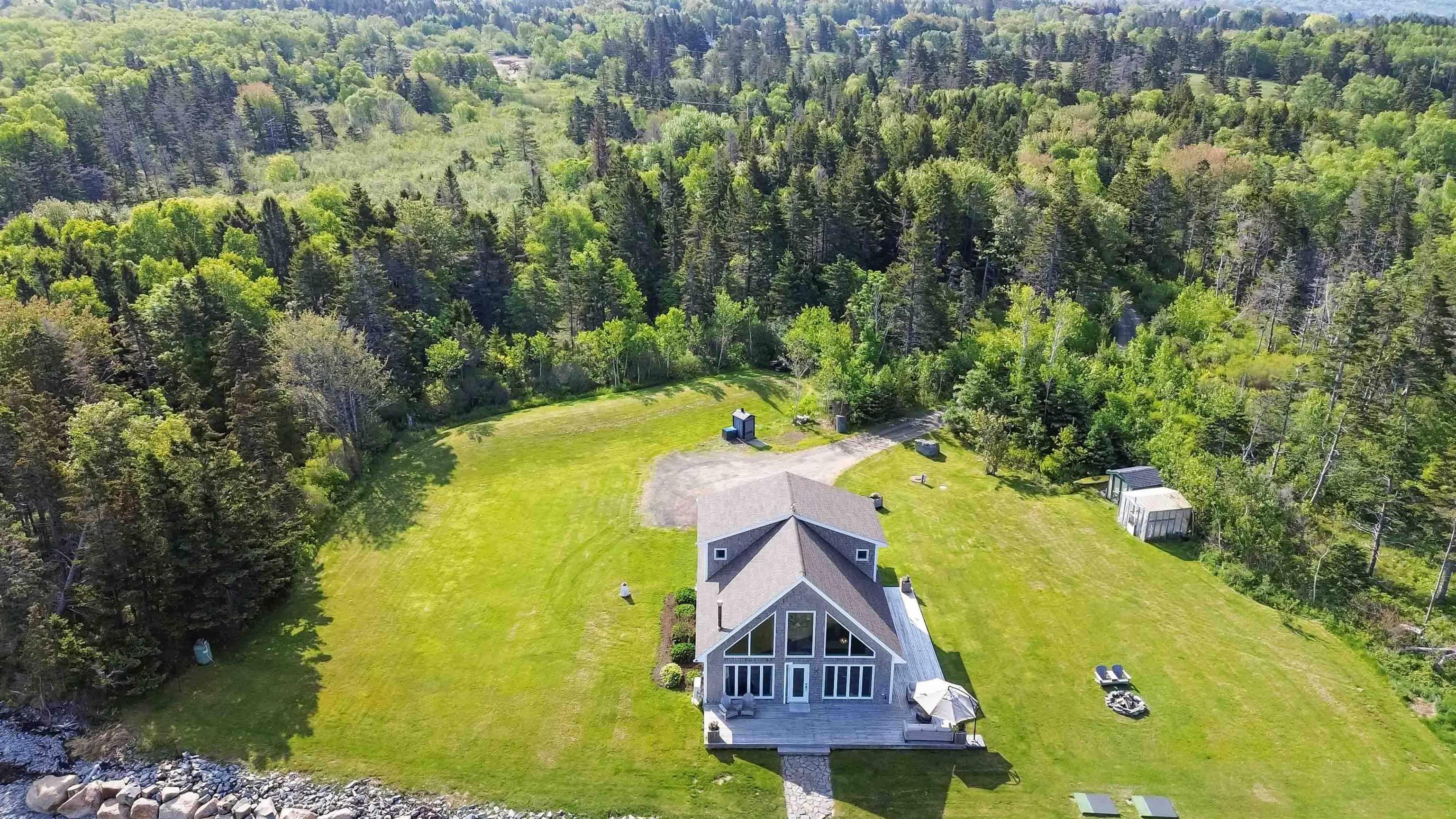 $579,900.00: 463 Fort Point Road, Weymouth North