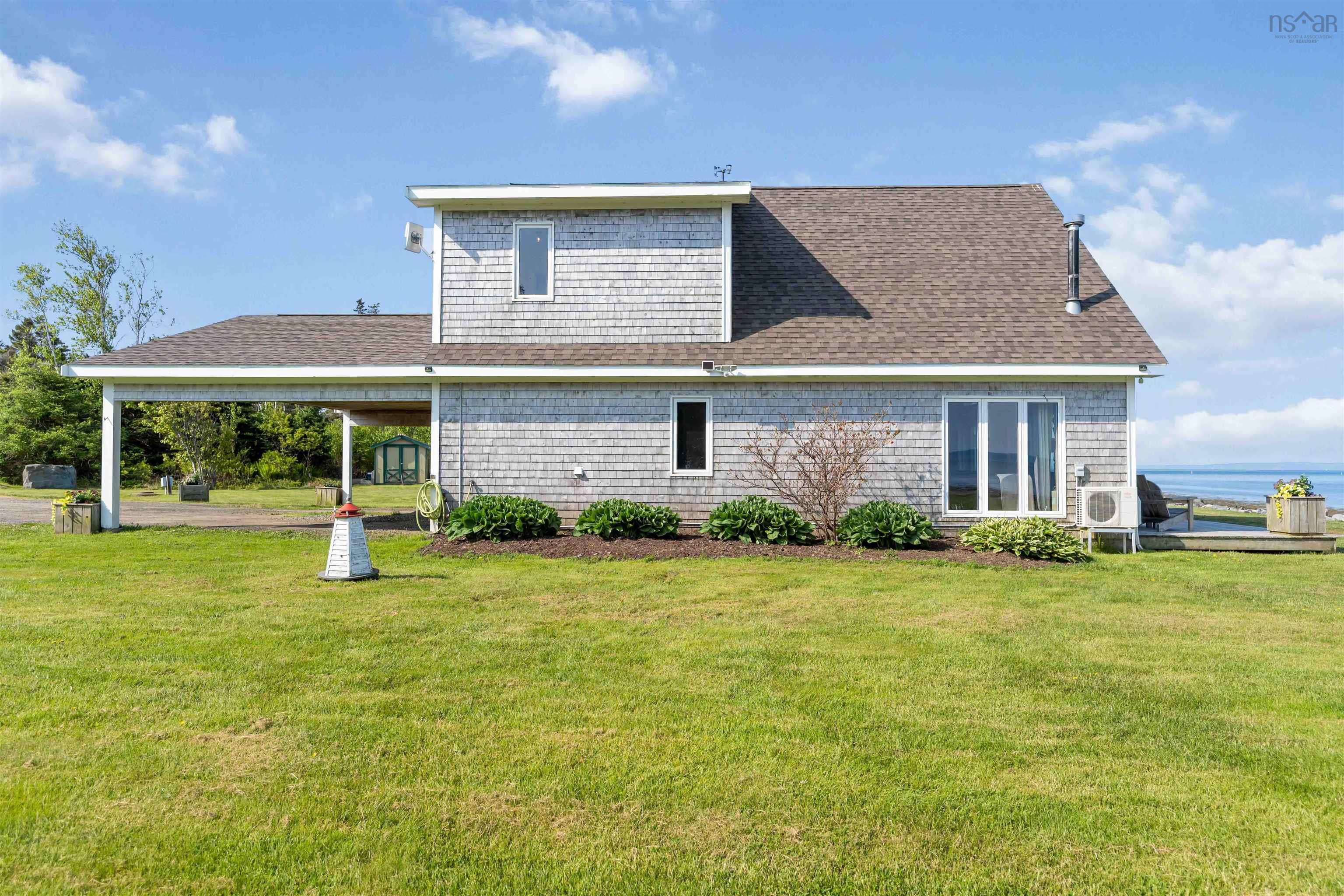 $579,900.00: 463 Fort Point Road, Weymouth North