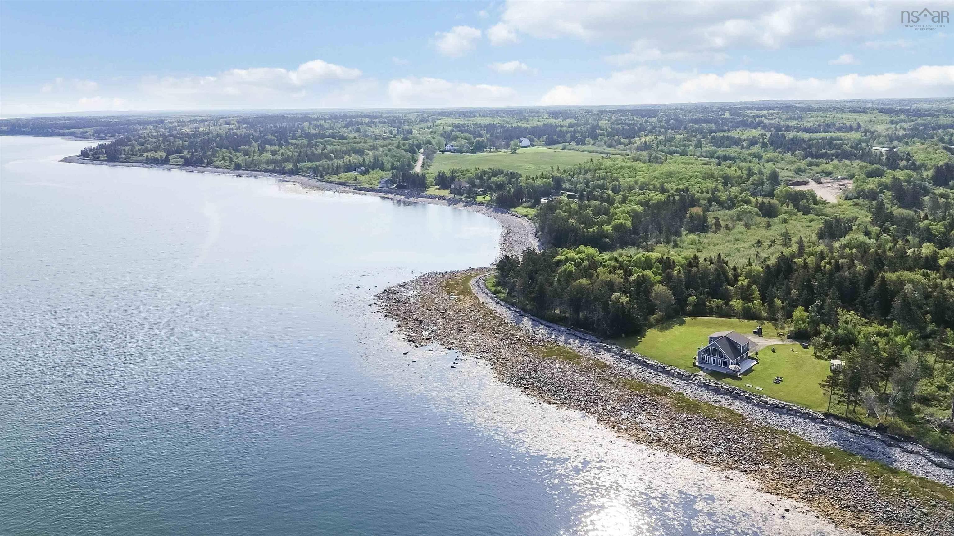 $579,900.00: 463 Fort Point Road, Weymouth North