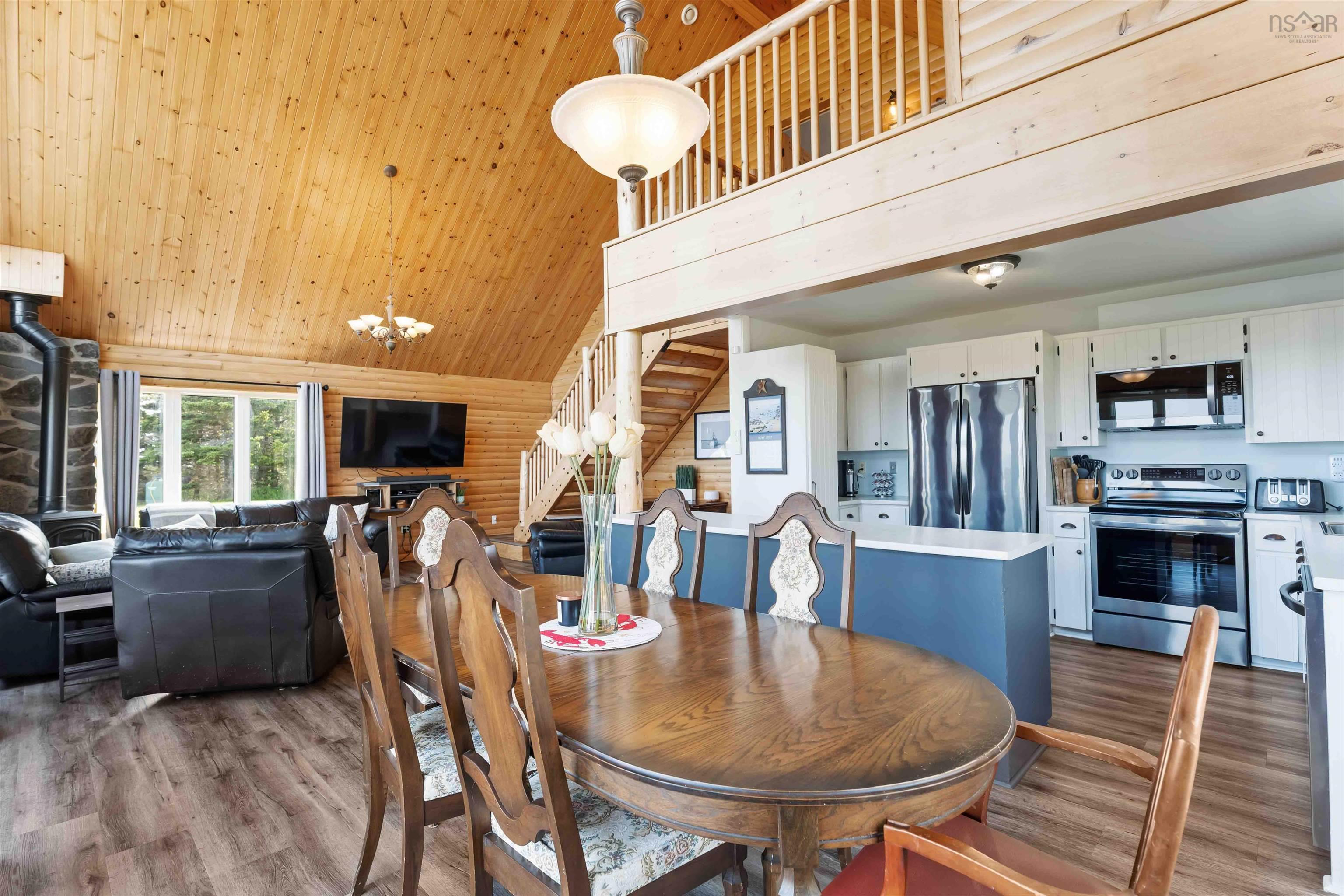 $579,900.00: 463 Fort Point Road, Weymouth North