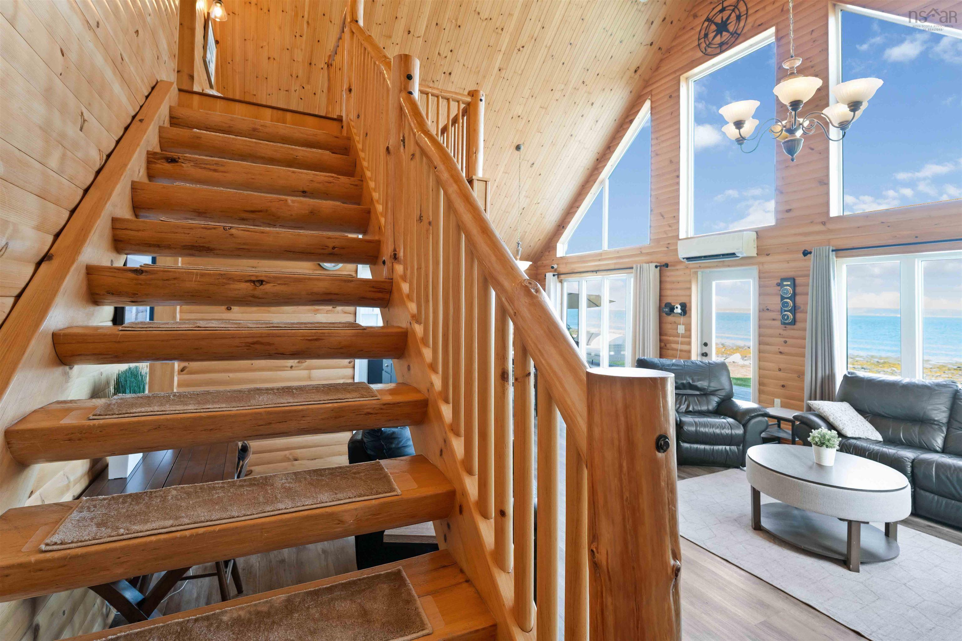 $579,900.00: 463 Fort Point Road, Weymouth North