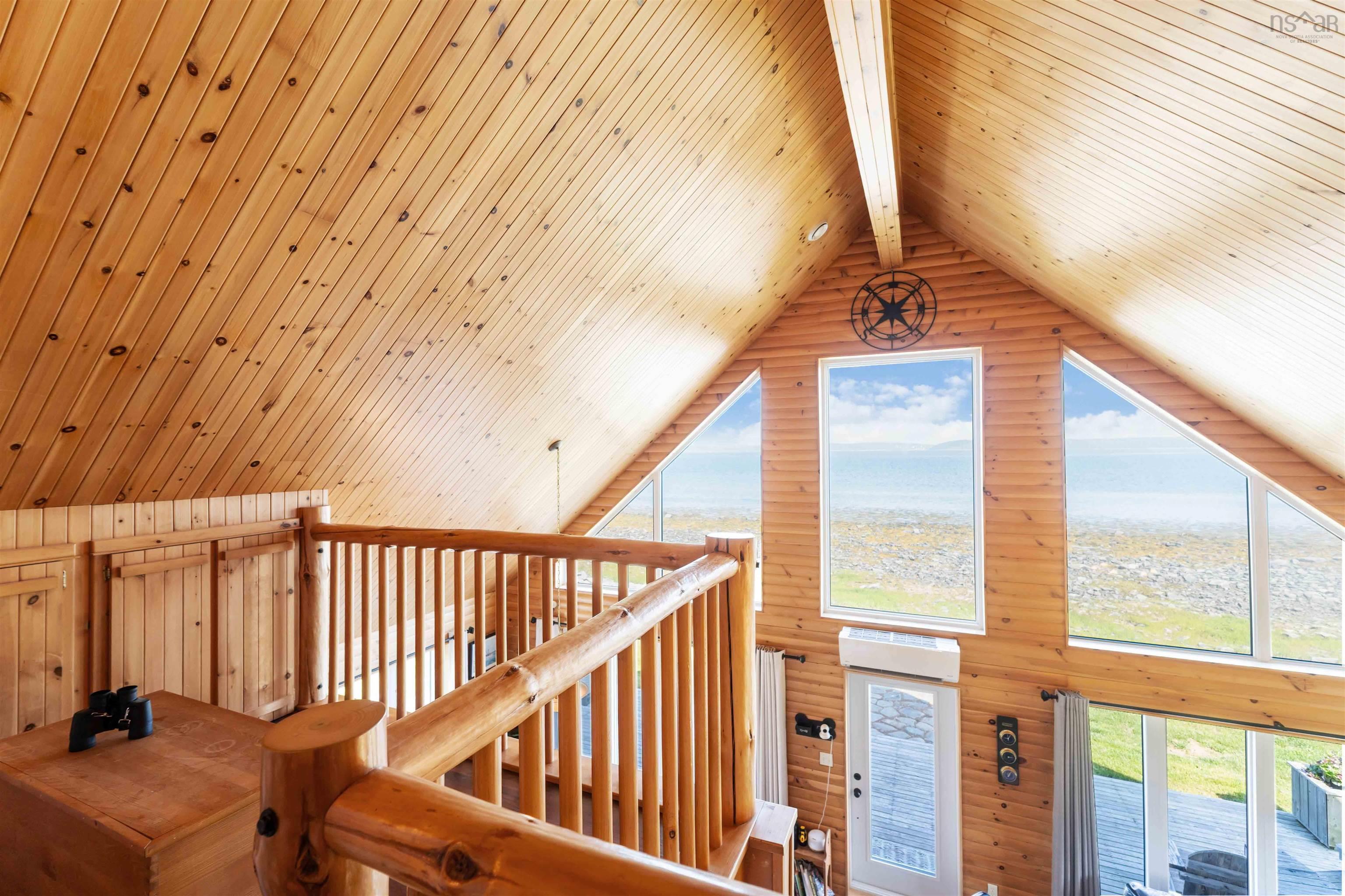 $579,900.00: 463 Fort Point Road, Weymouth North