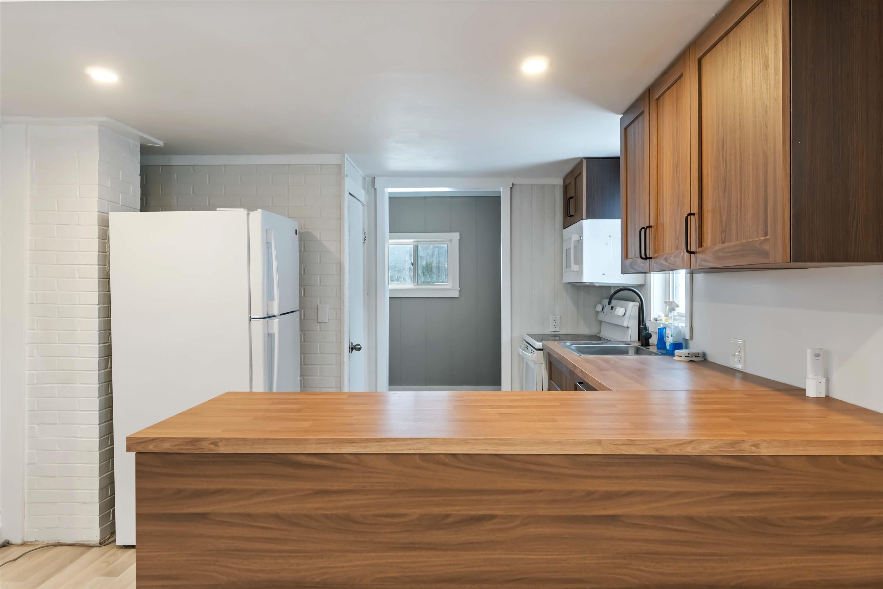 $279,900.00: 426 Morden Road, Selfridge Corner