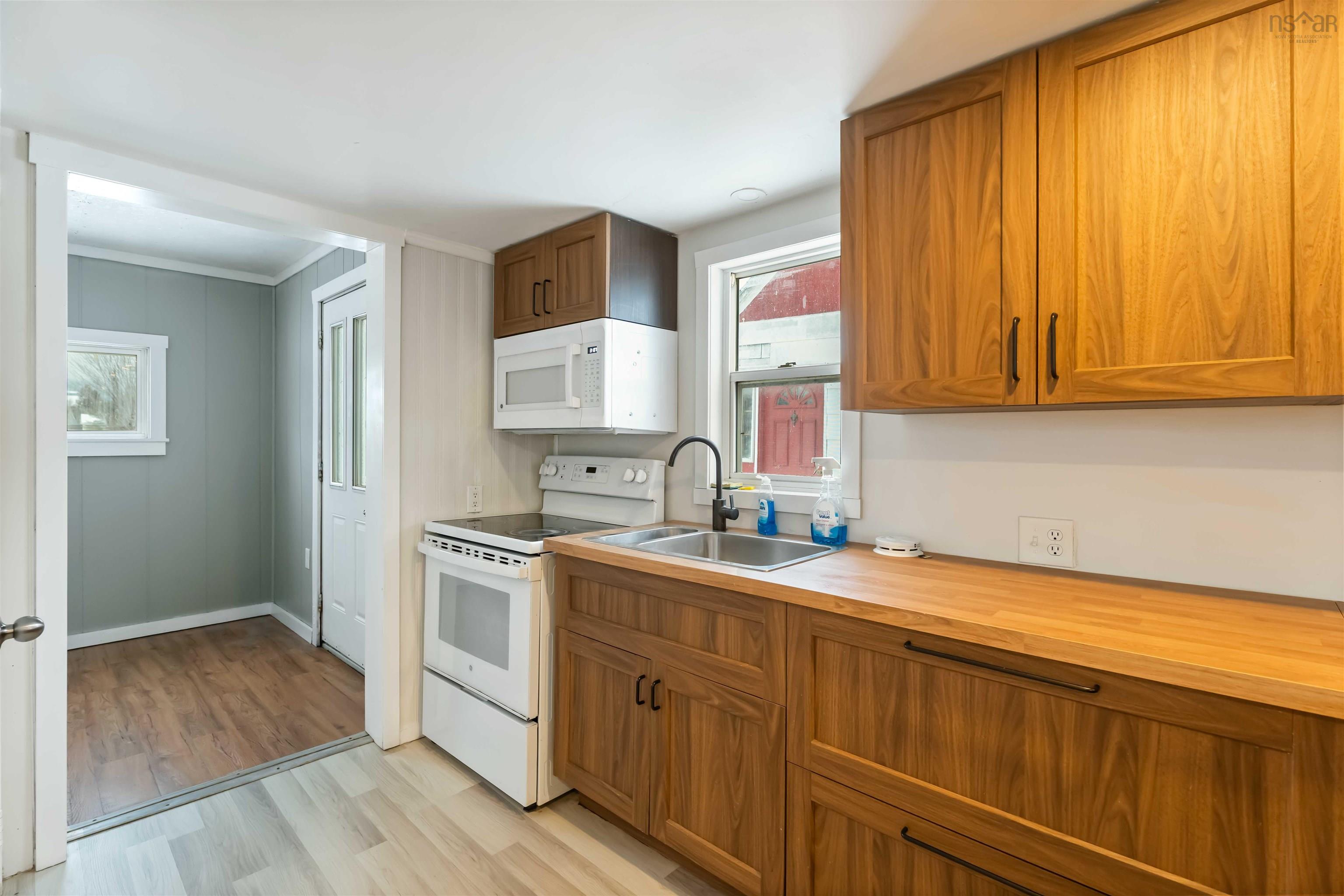 $279,900.00: 426 Morden Road, Selfridge Corner