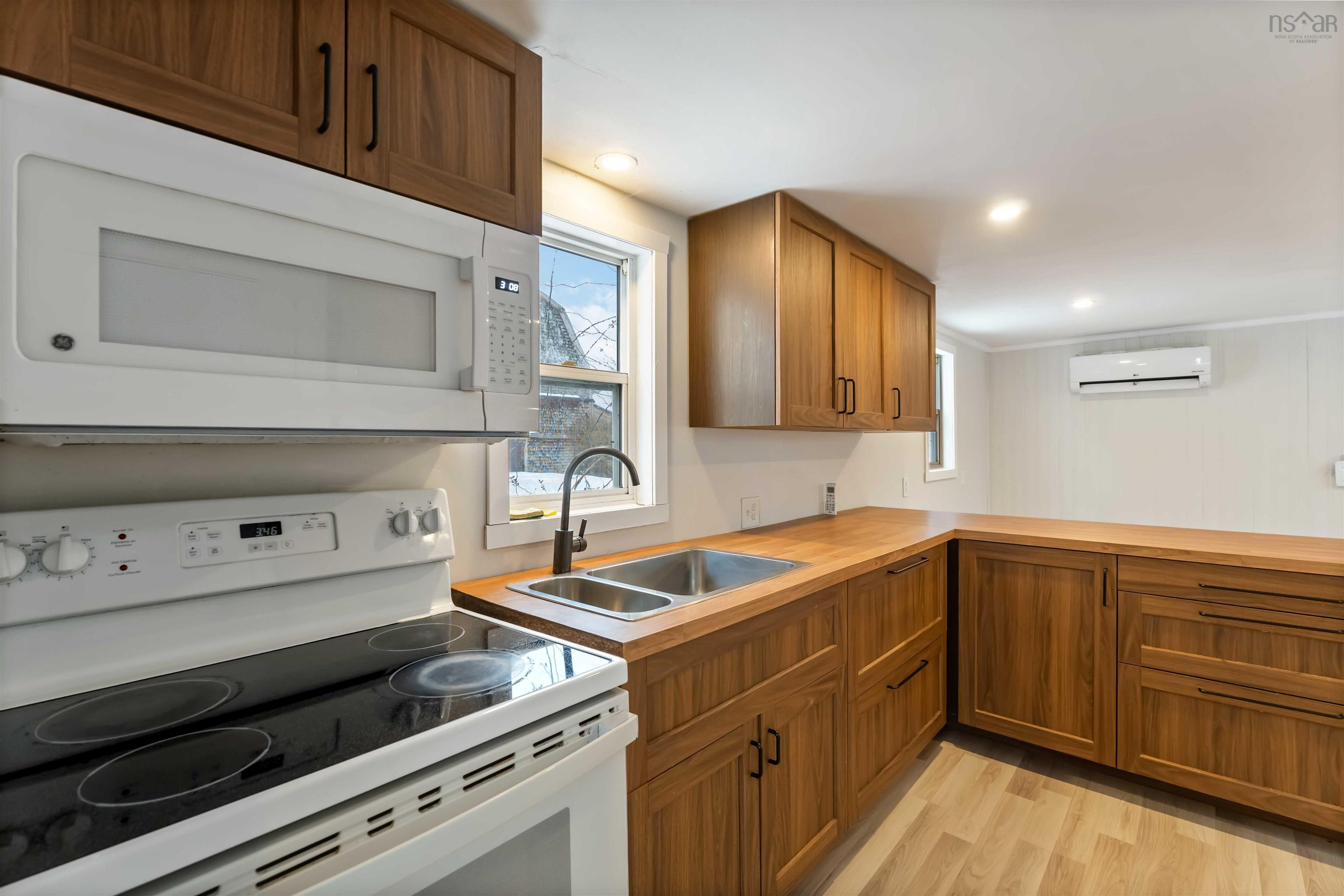 $279,900.00: 426 Morden Road, Selfridge Corner