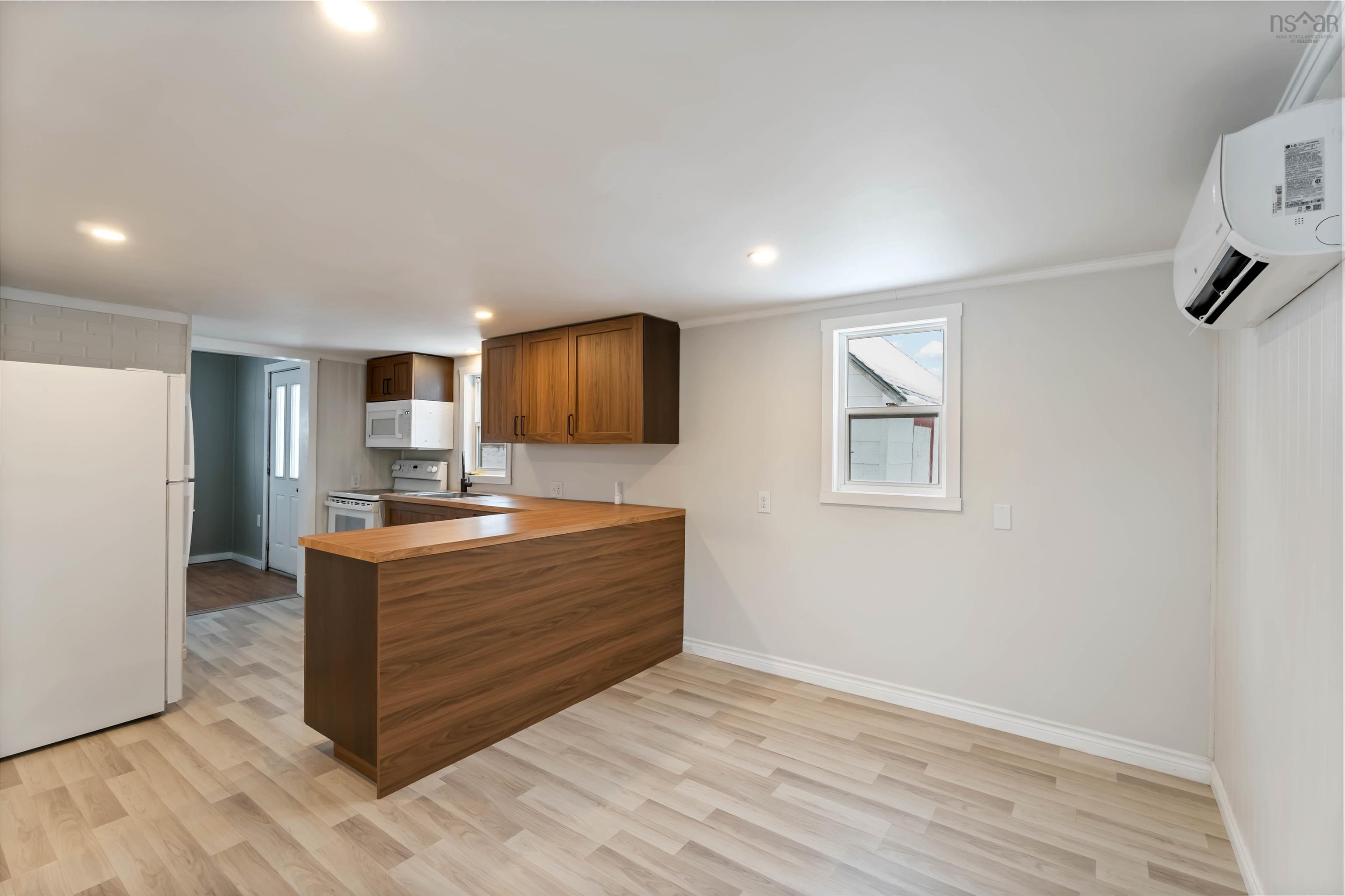 $279,900.00: 426 Morden Road, Selfridge Corner