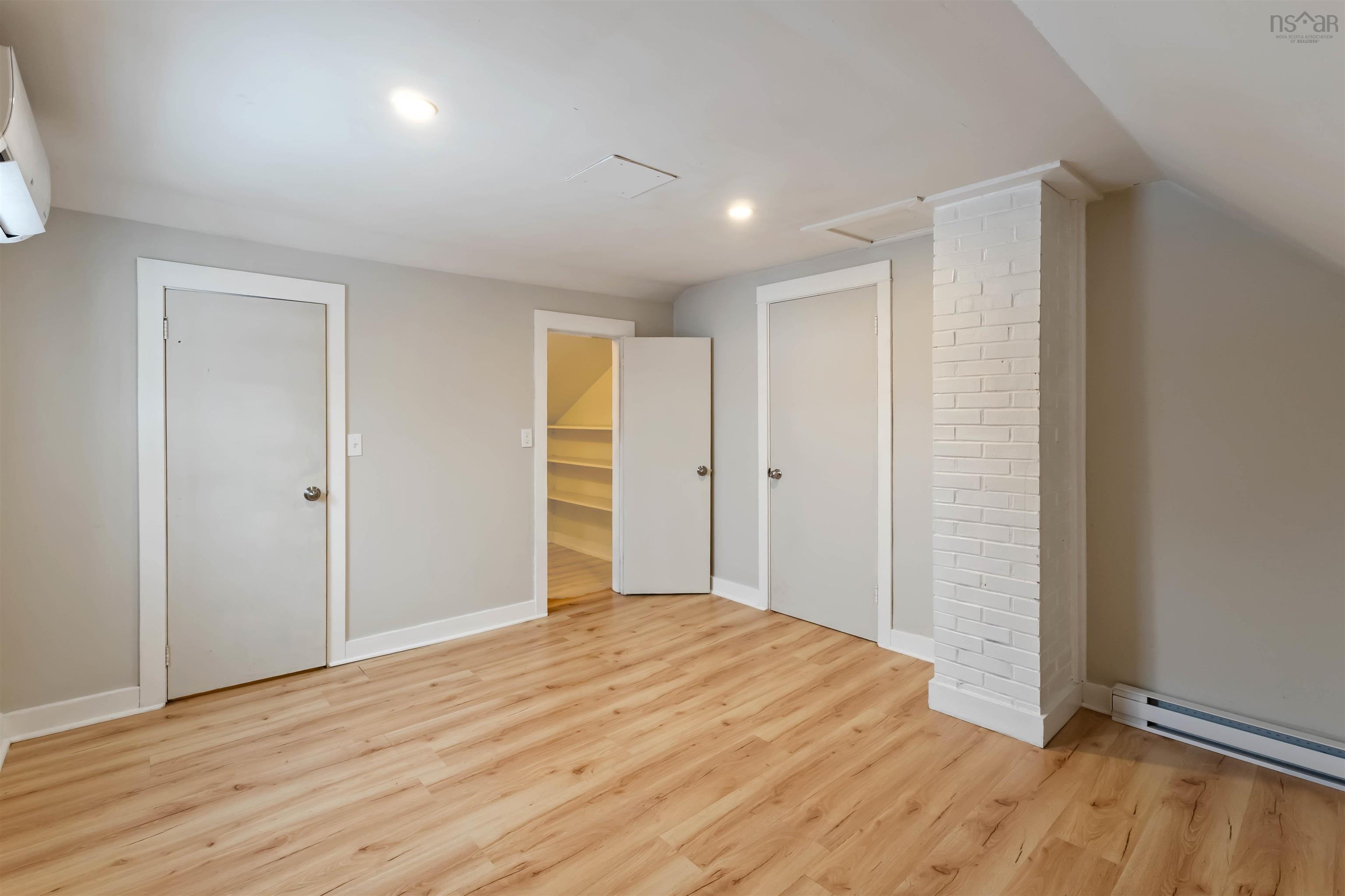 $279,900.00: 426 Morden Road, Selfridge Corner